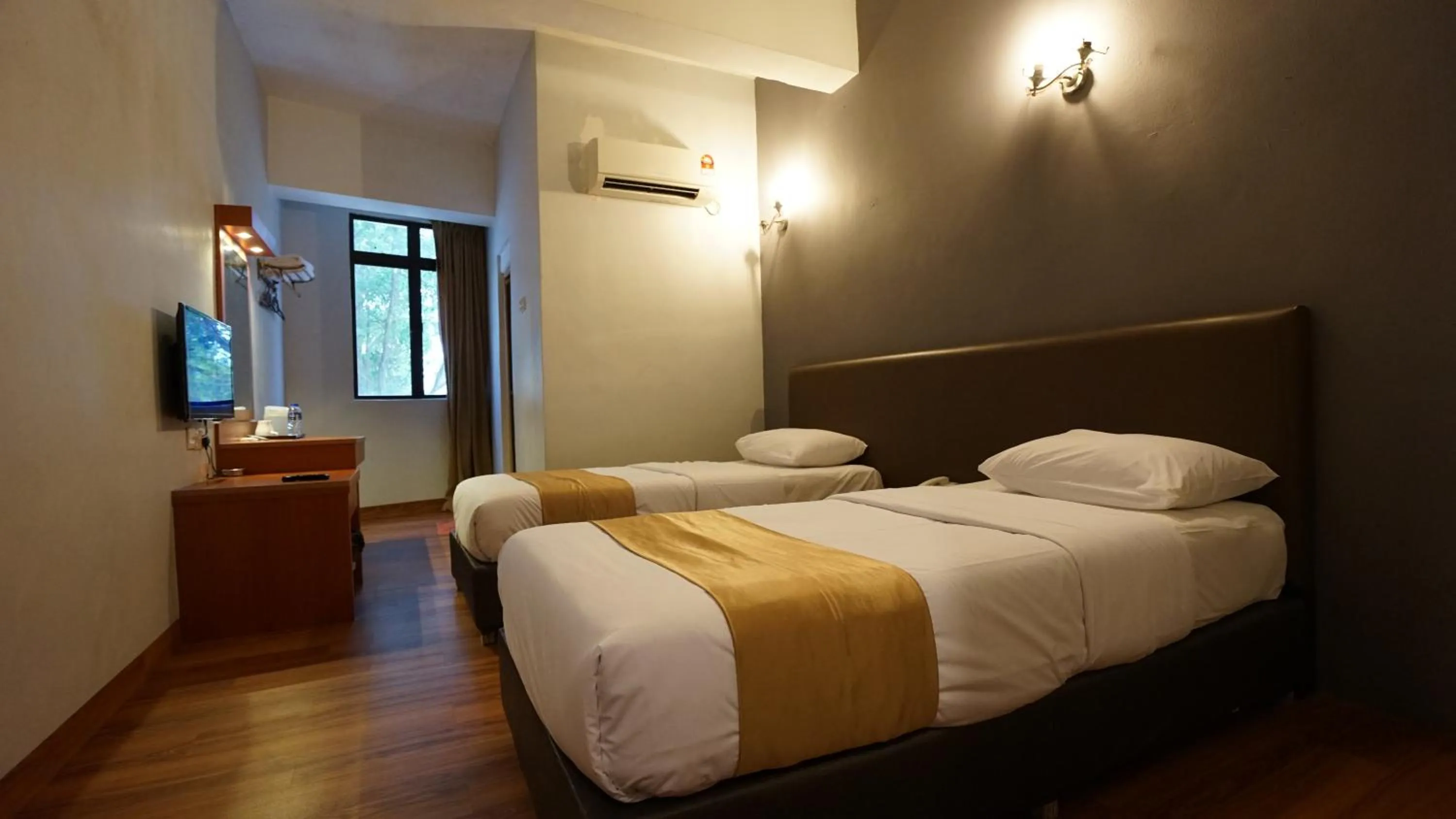 Bed in Zen Zeng Hotel