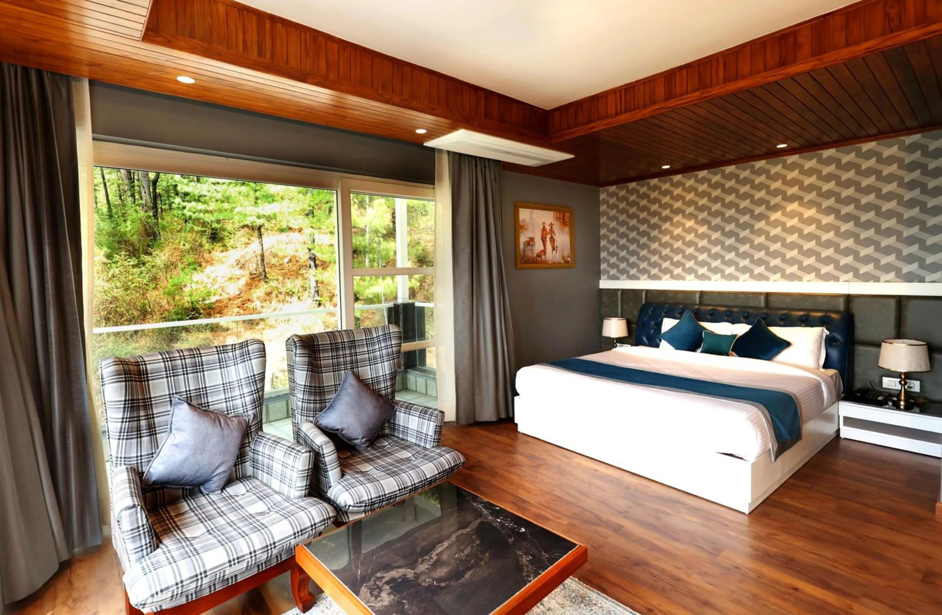 Photo of the whole room, Bed in The Retreat Mashobra, Shimla