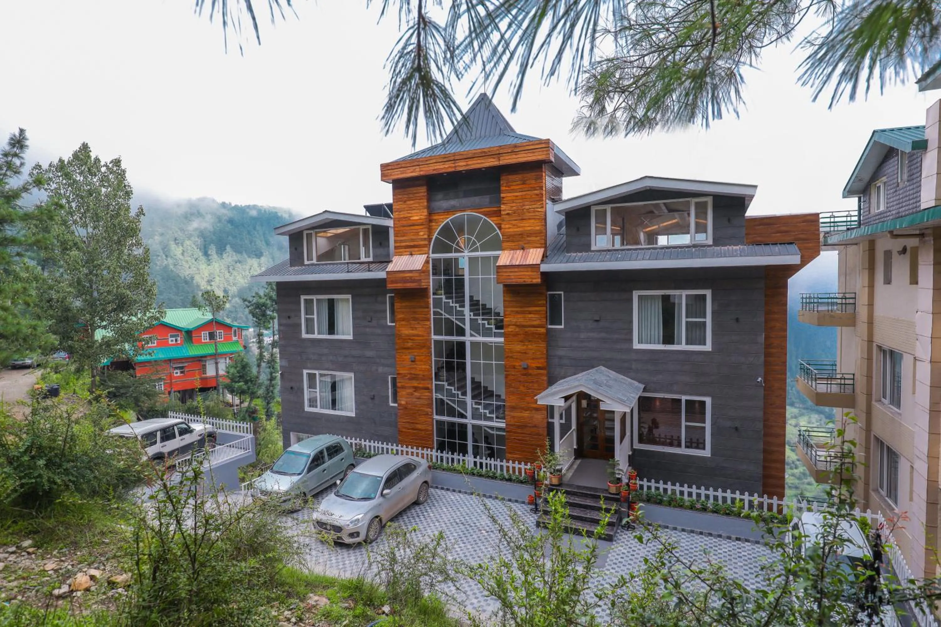 Property building in The Retreat Mashobra, Shimla
