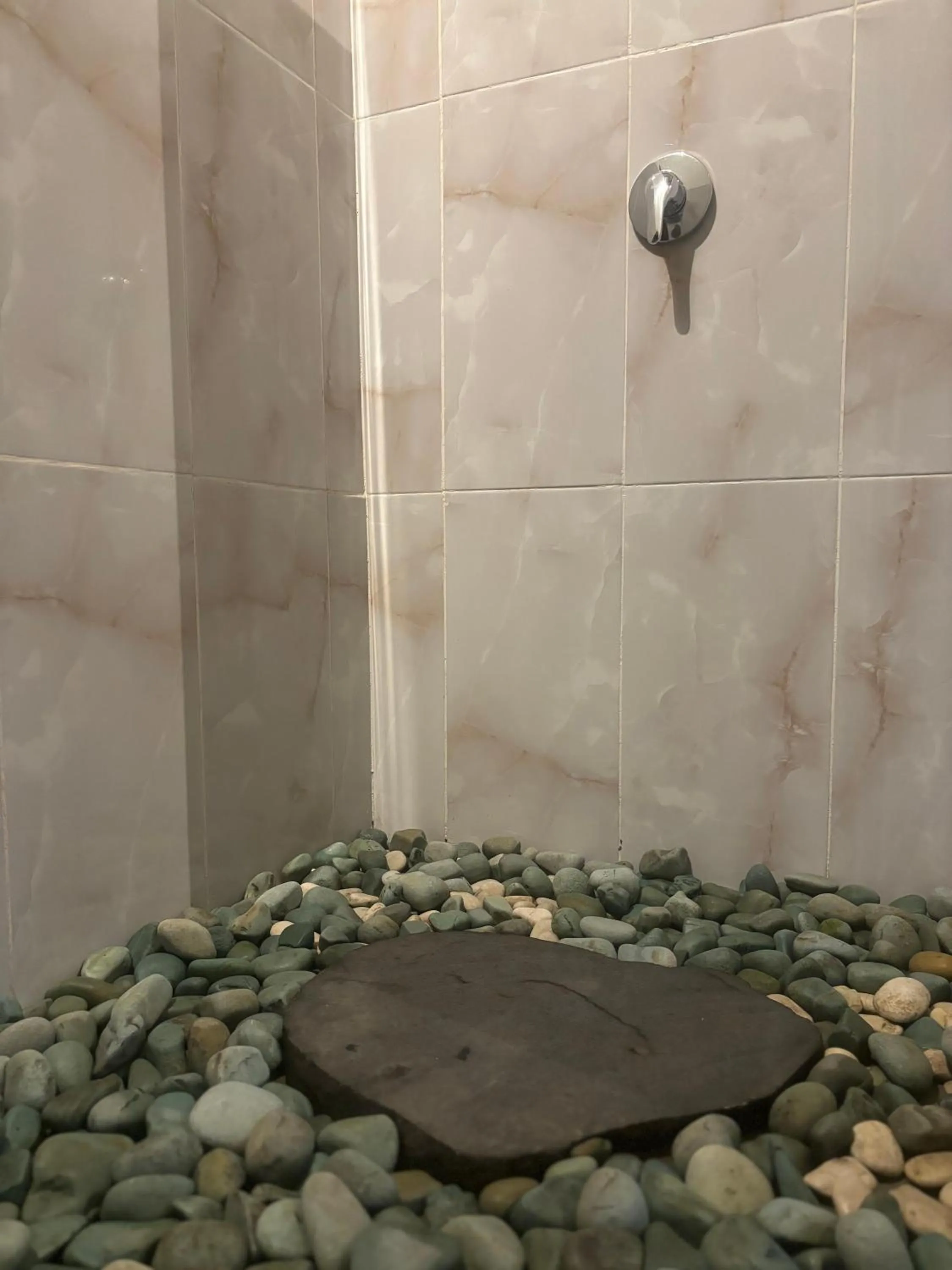 Shower in Gumi Ayu EcoStay