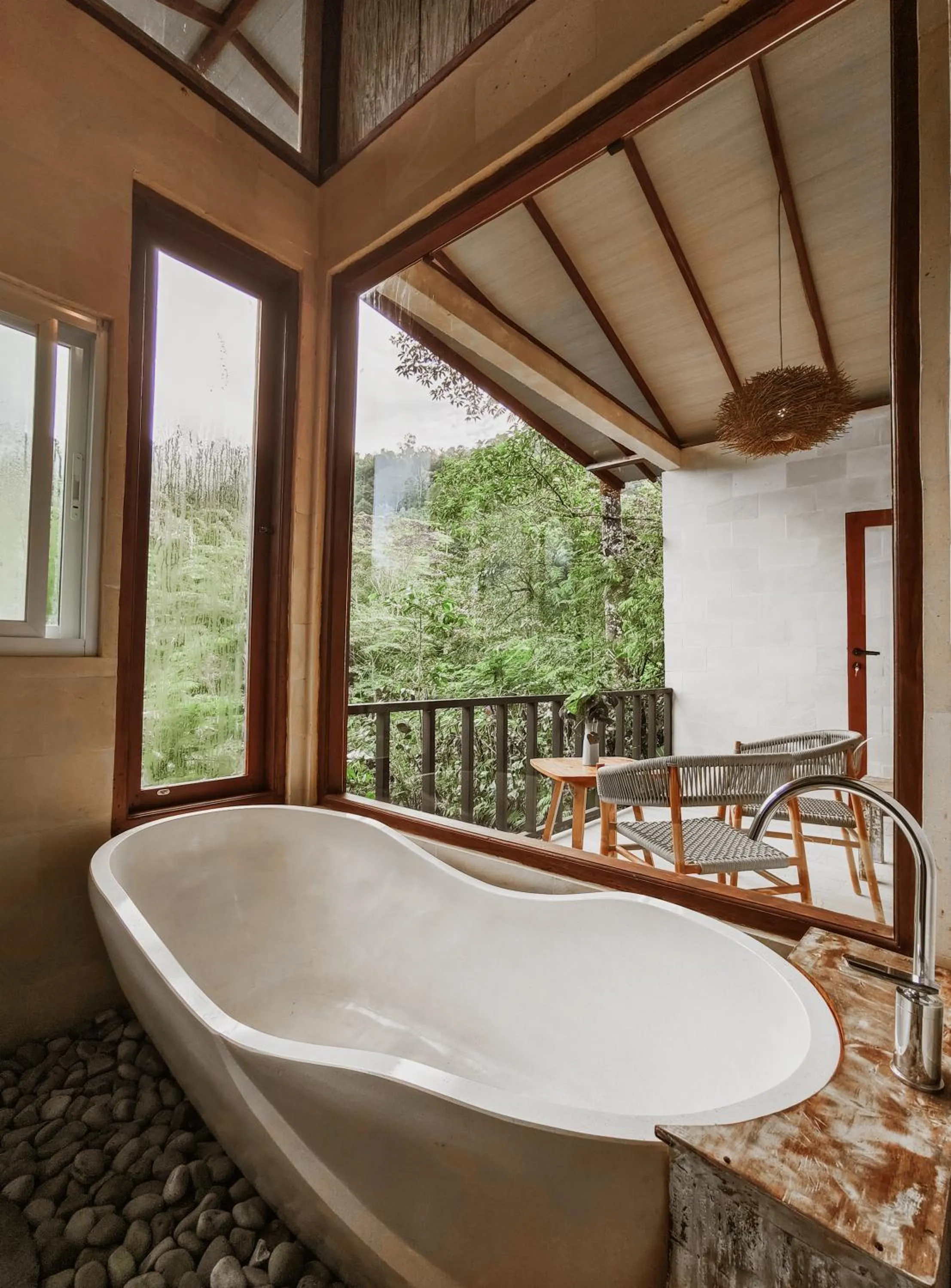 Hot Tub in Gumi Ayu EcoStay