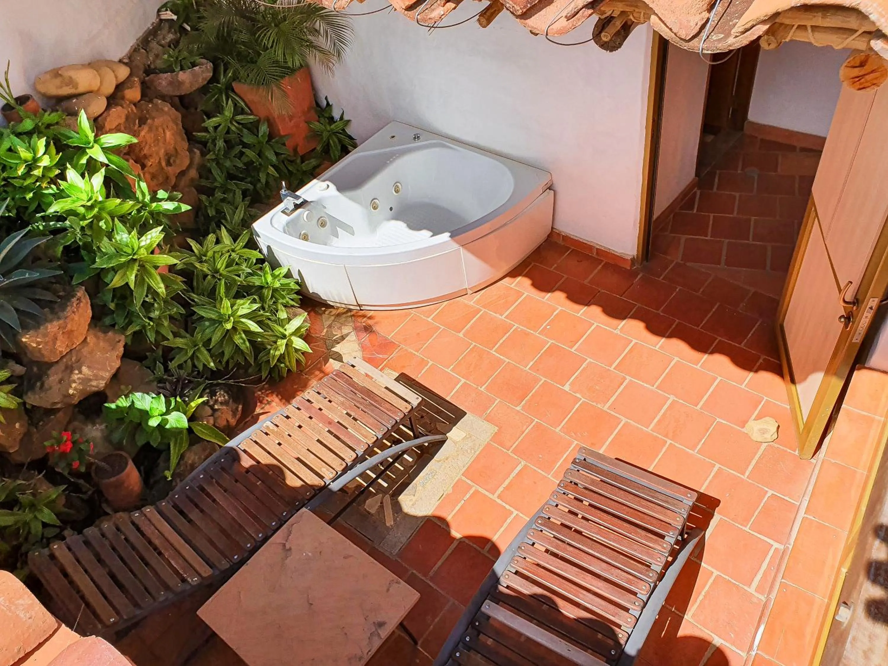 Hot Tub in Hotel Terra Barichara