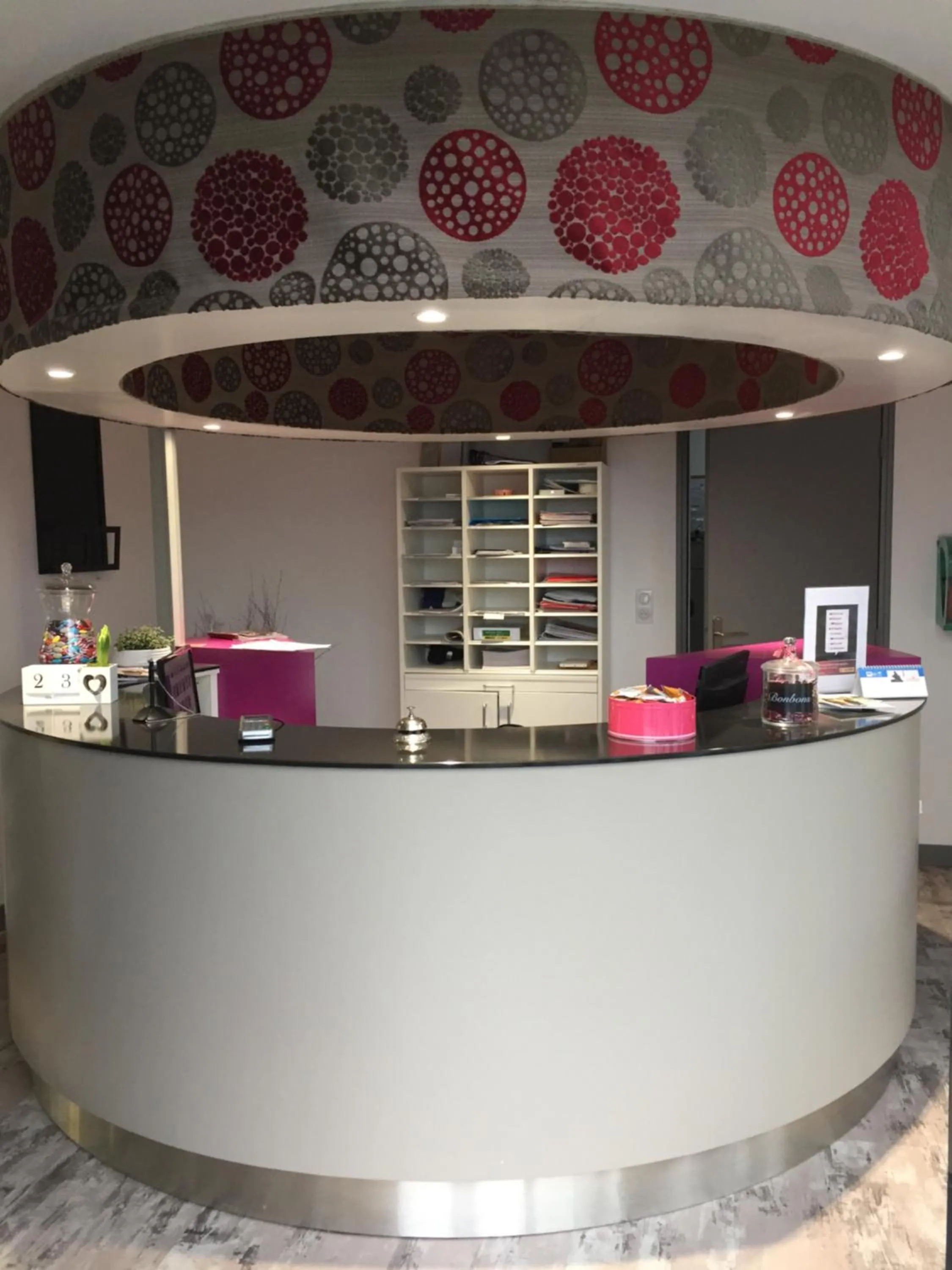 Lobby or reception in Kyriad Direct La Rochelle Aytré