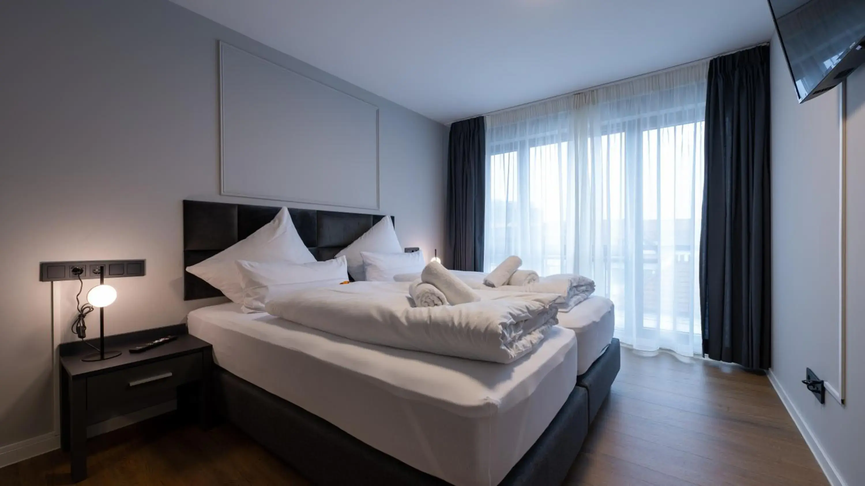 Junior Suite with Balcony - single occupancy in Hotel Metropol Junior Suite with Balcony - single occupancy in Hotel Metropol