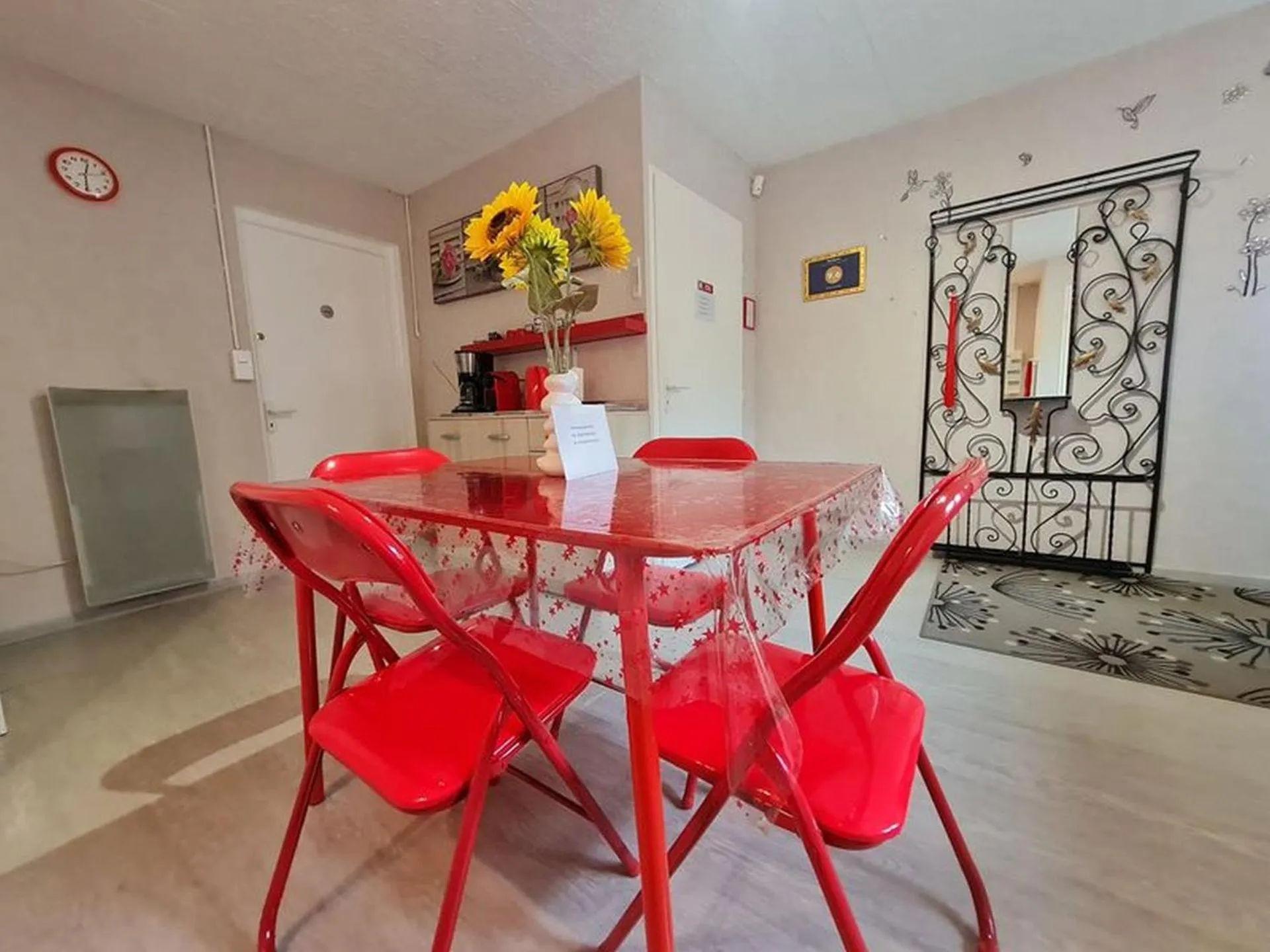 Kitchen or kitchenette in Les Glycines