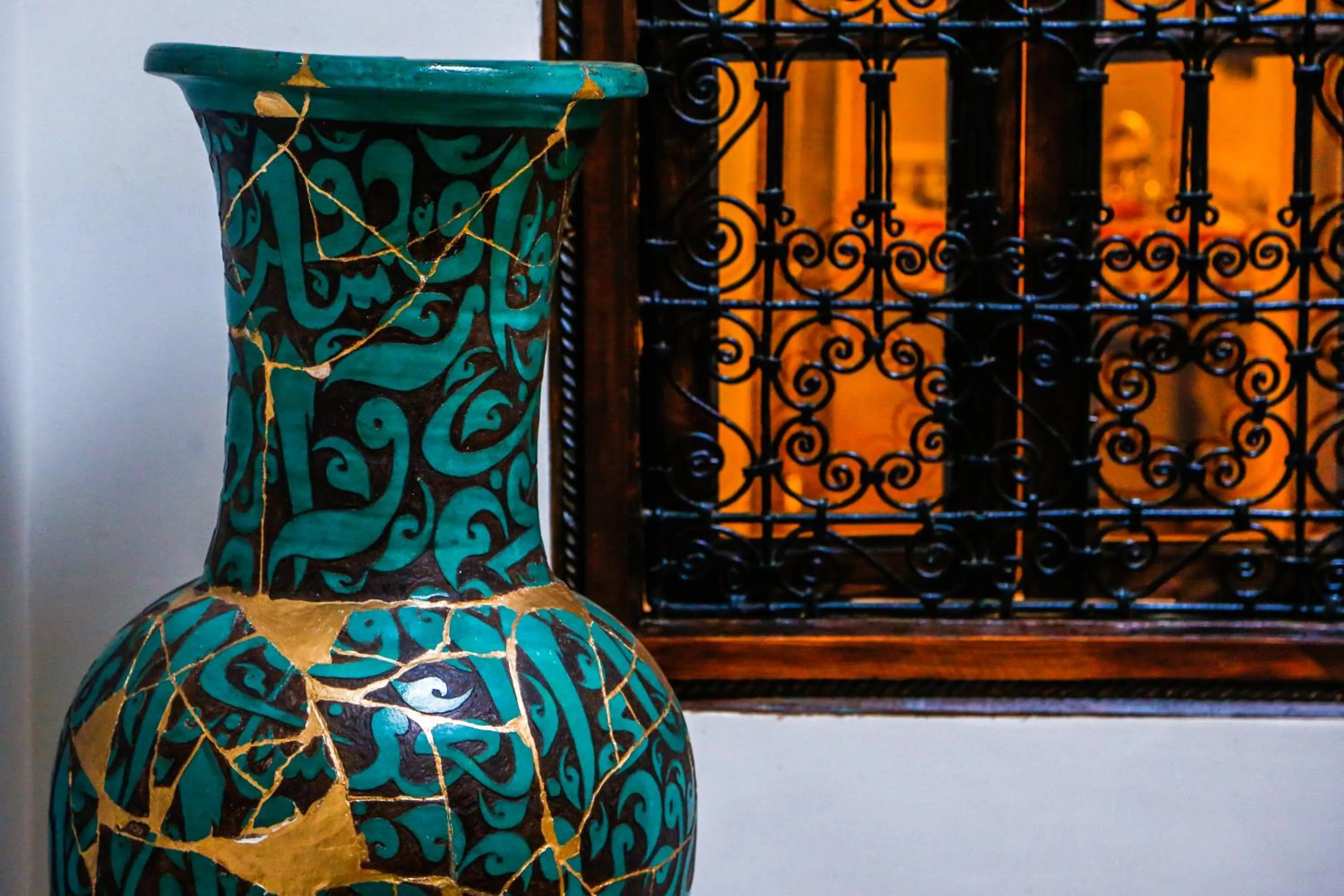 Decorative detail in Riad Dada Mouss & Suites