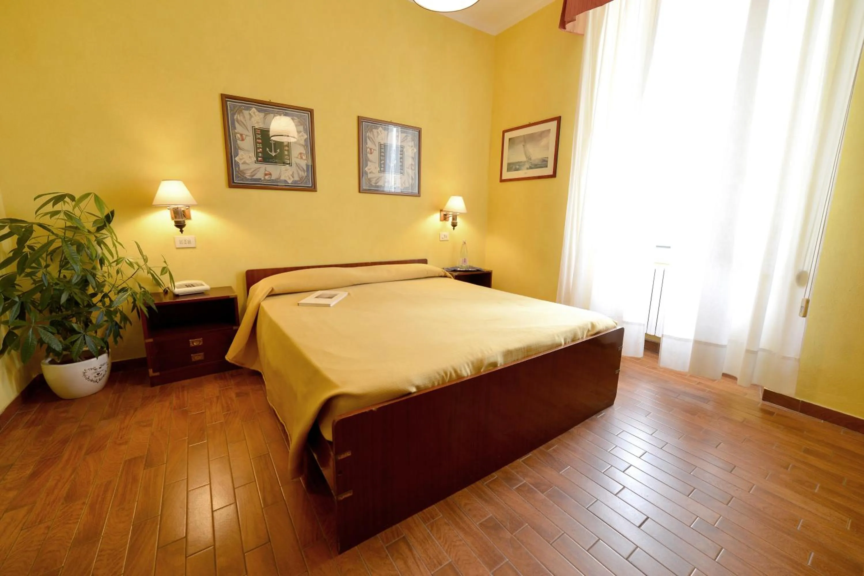 Photo of the whole room in Hotel Rosalia