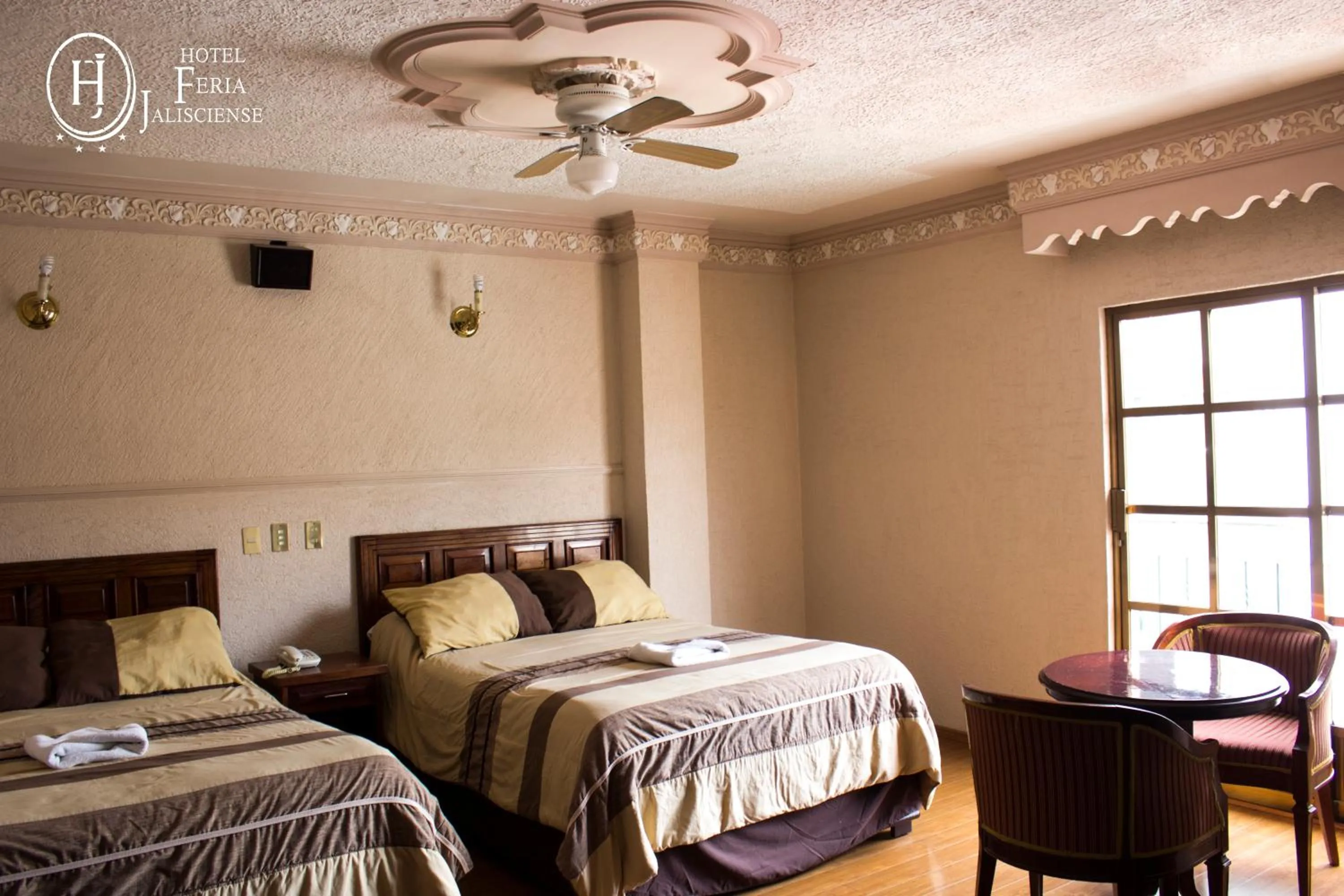 Photo of the whole room, Bed in Feria Jalisciense