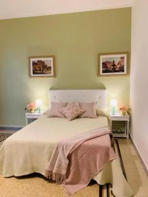 Bed in Mama Roma Domus