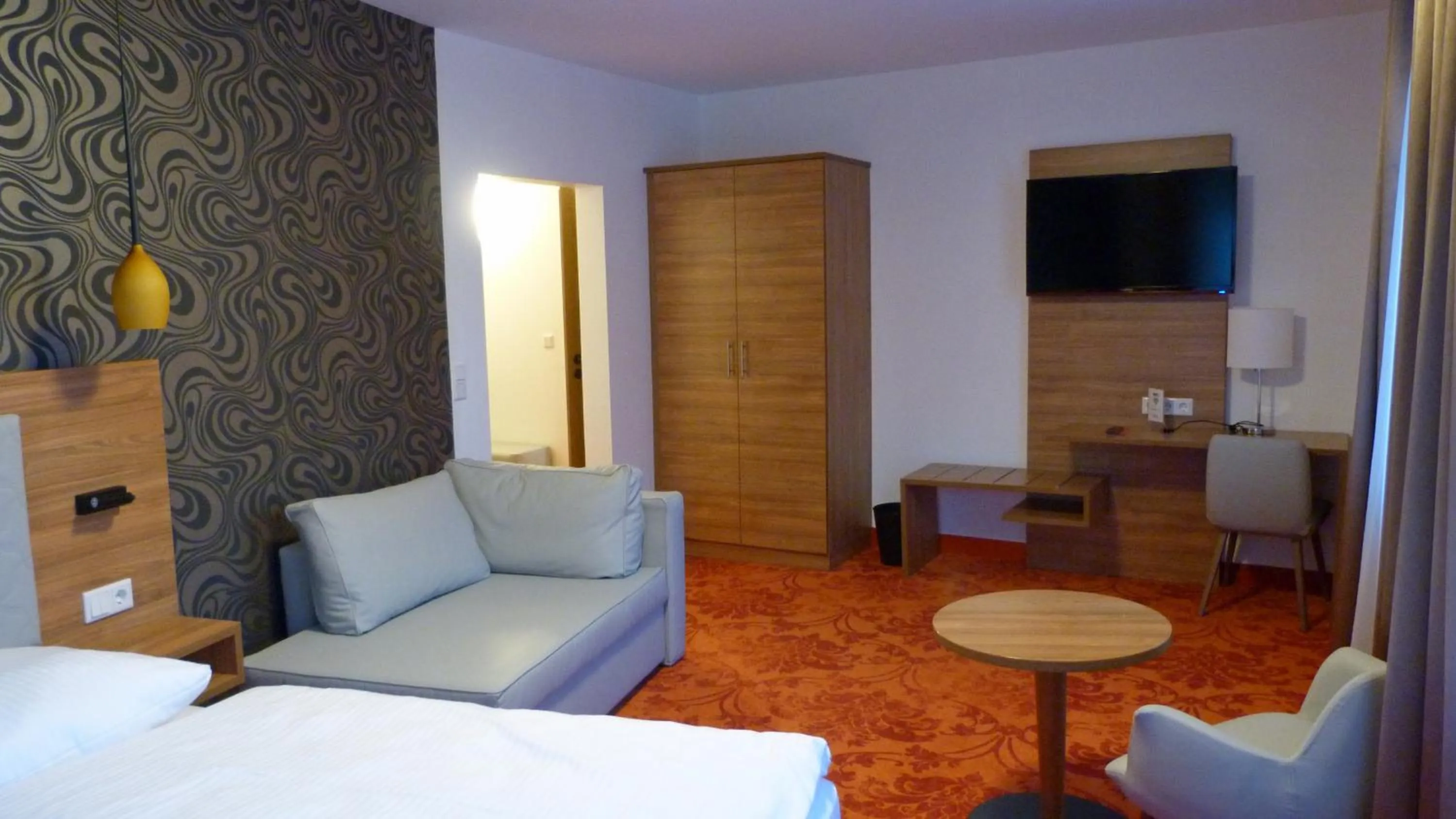 Photo of the whole room, Bed in Hotel Felsenkeller