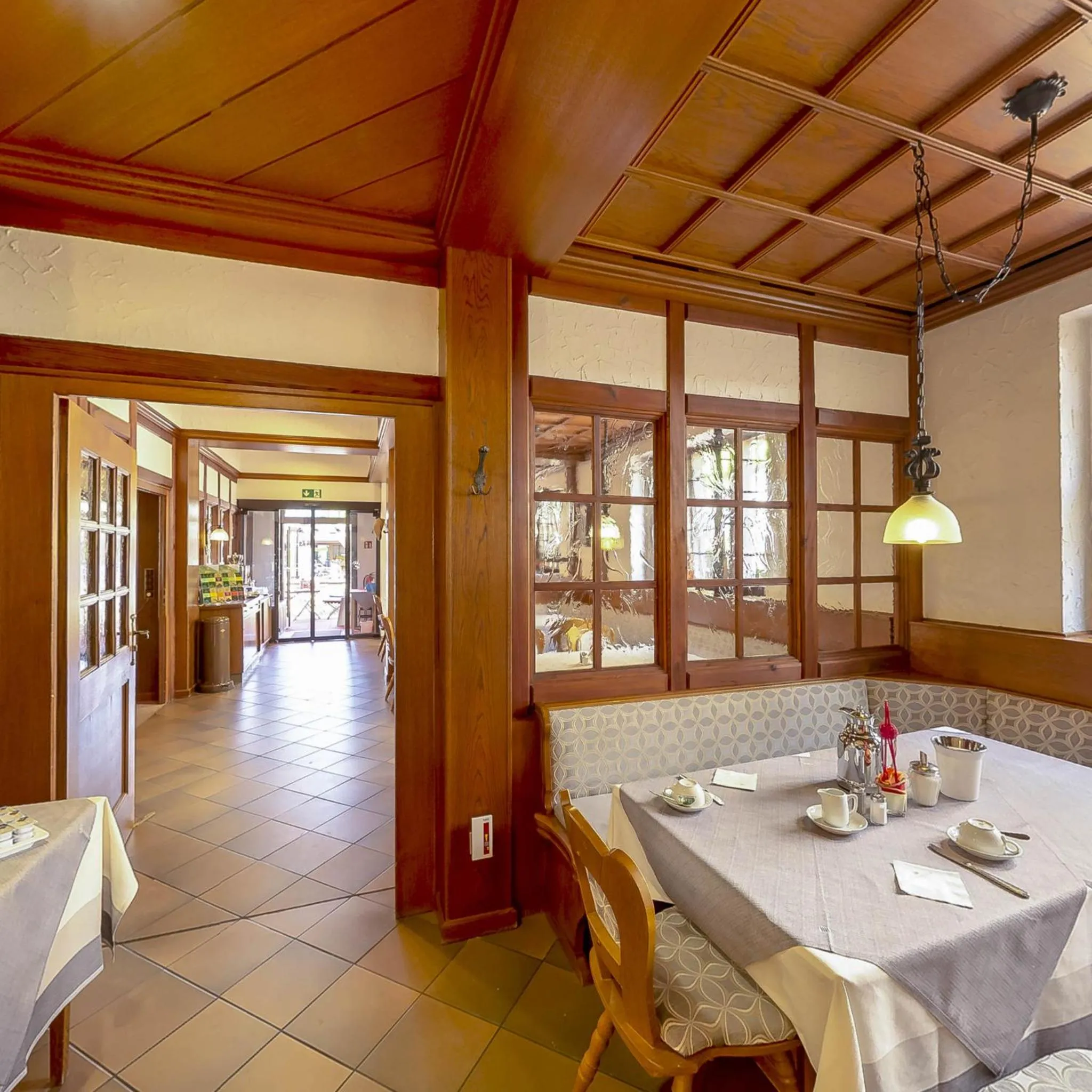 Restaurant/places to eat in Hotel Felsenkeller