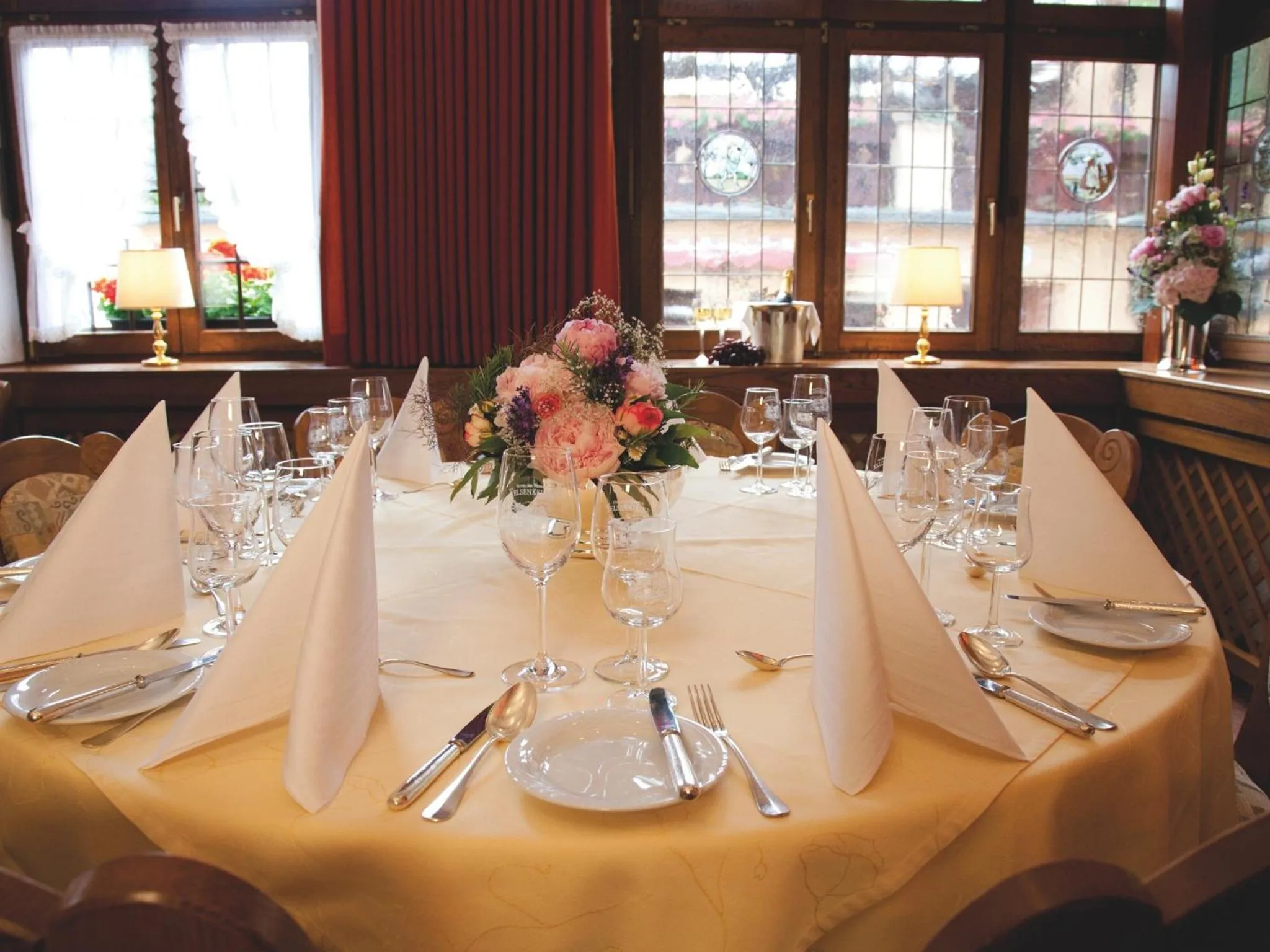 Restaurant/places to eat in Hotel Felsenkeller