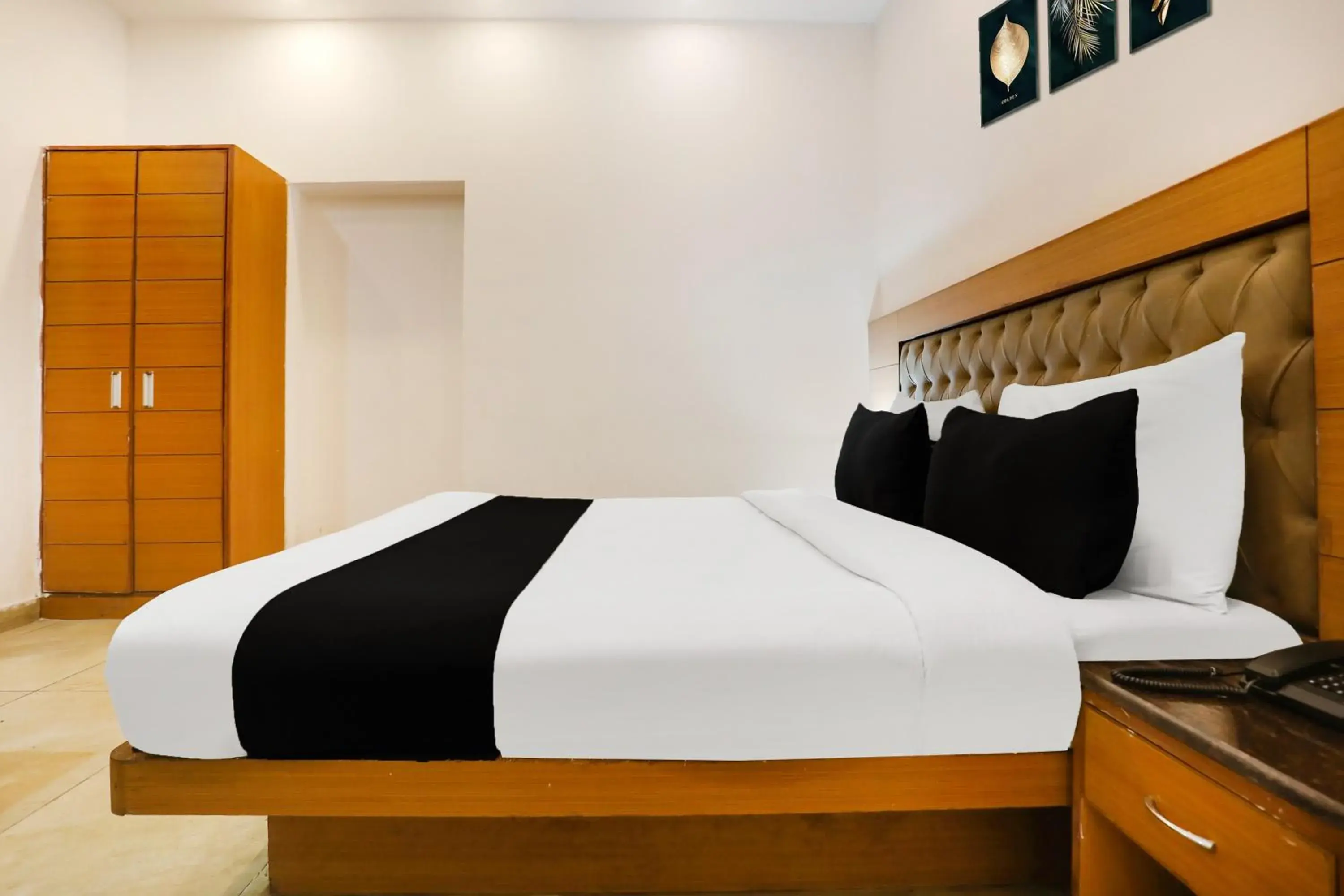 Bedroom, Bed in Collection O Mall Road Near St. Georges College Bedroom, Bed in Collection O Mall Road Near St. Georges College