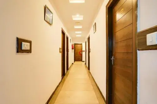 Collection O Mall Road Near St. Georges College Collection O Mall Road Near St. Georges College