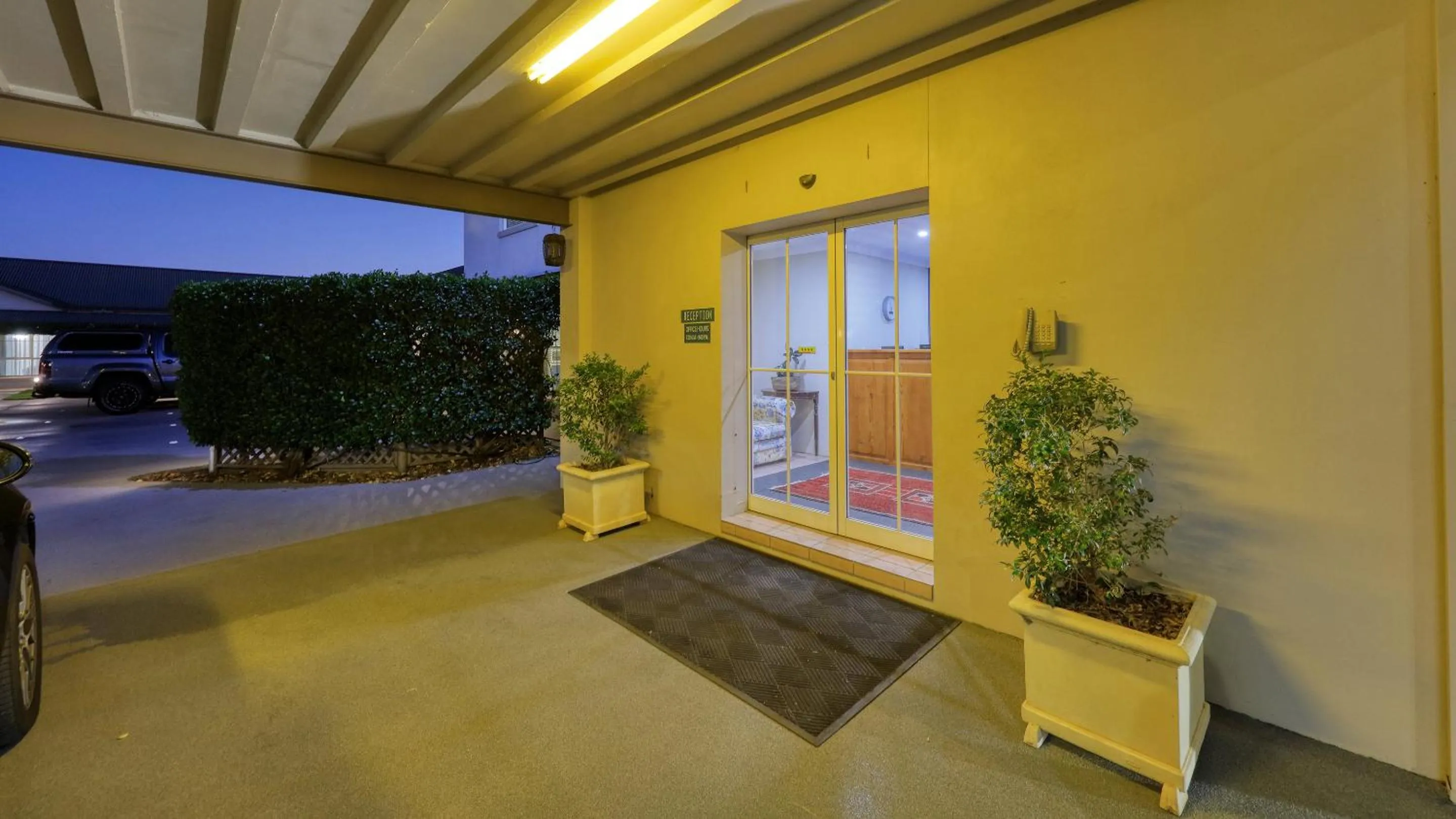 Lobby or reception in Breakout Motor Inn