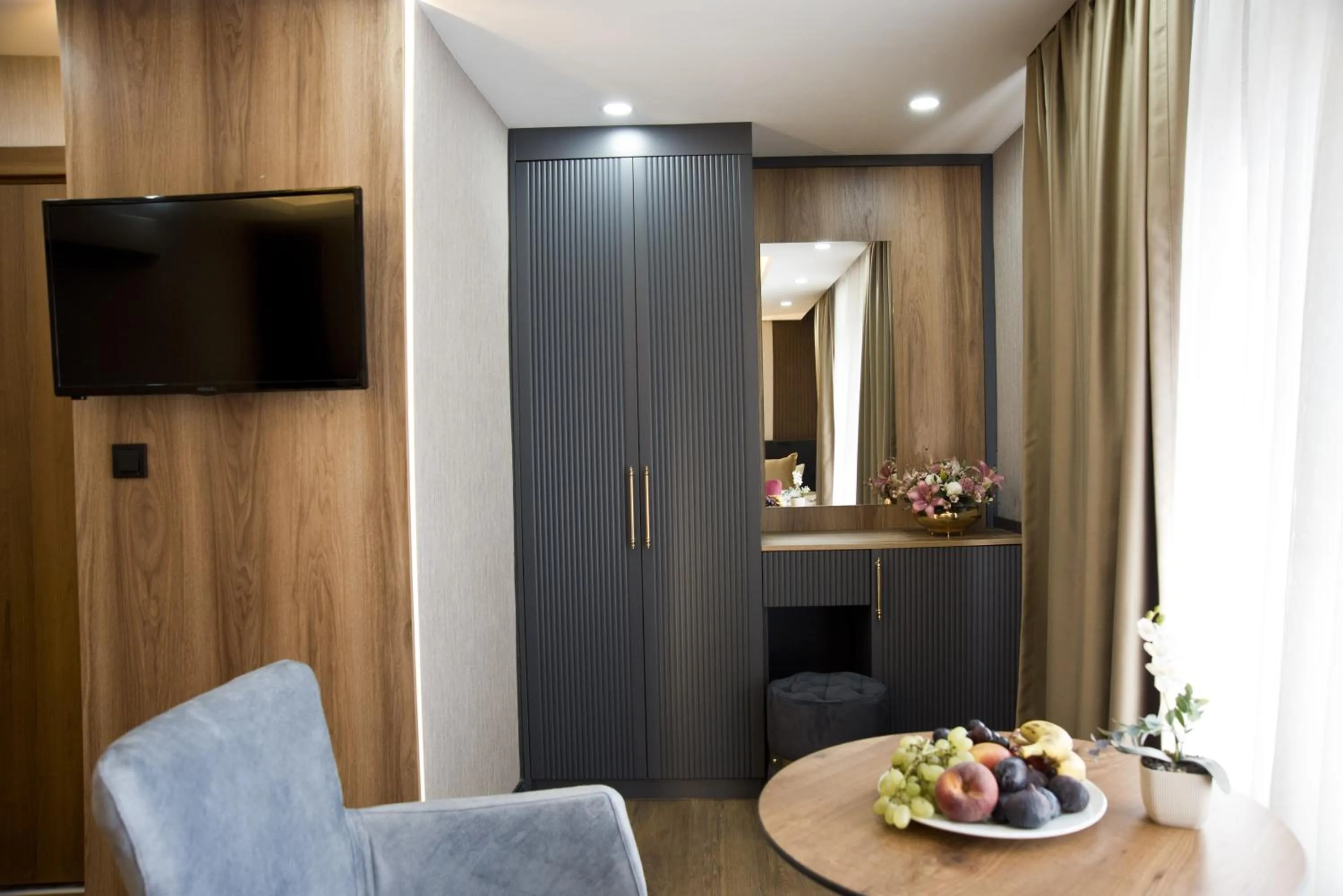 Food and drinks in Grand Bagoz Hotel