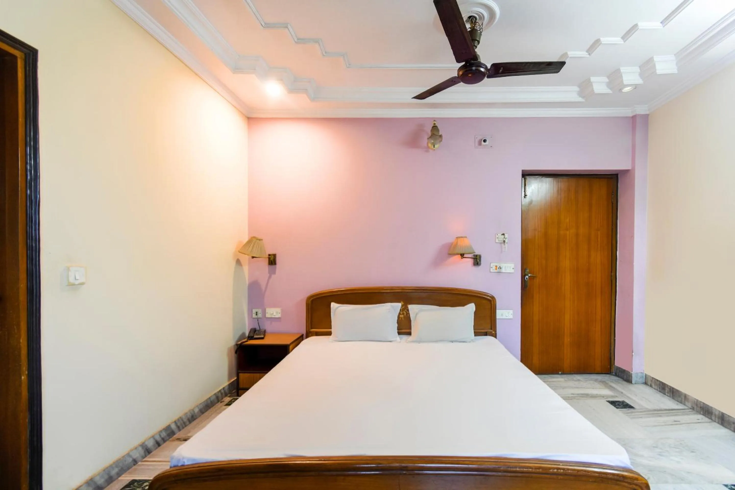 Bedroom, Bed in Super Hotel O Ajanta