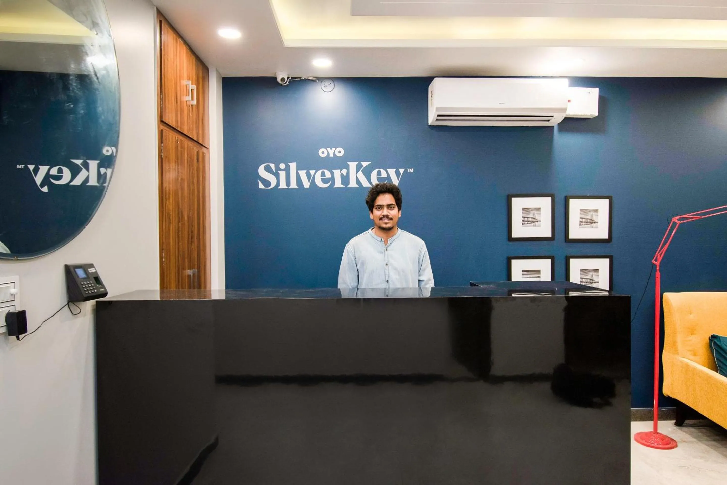 Lobby or reception in Collection O Blue Shine