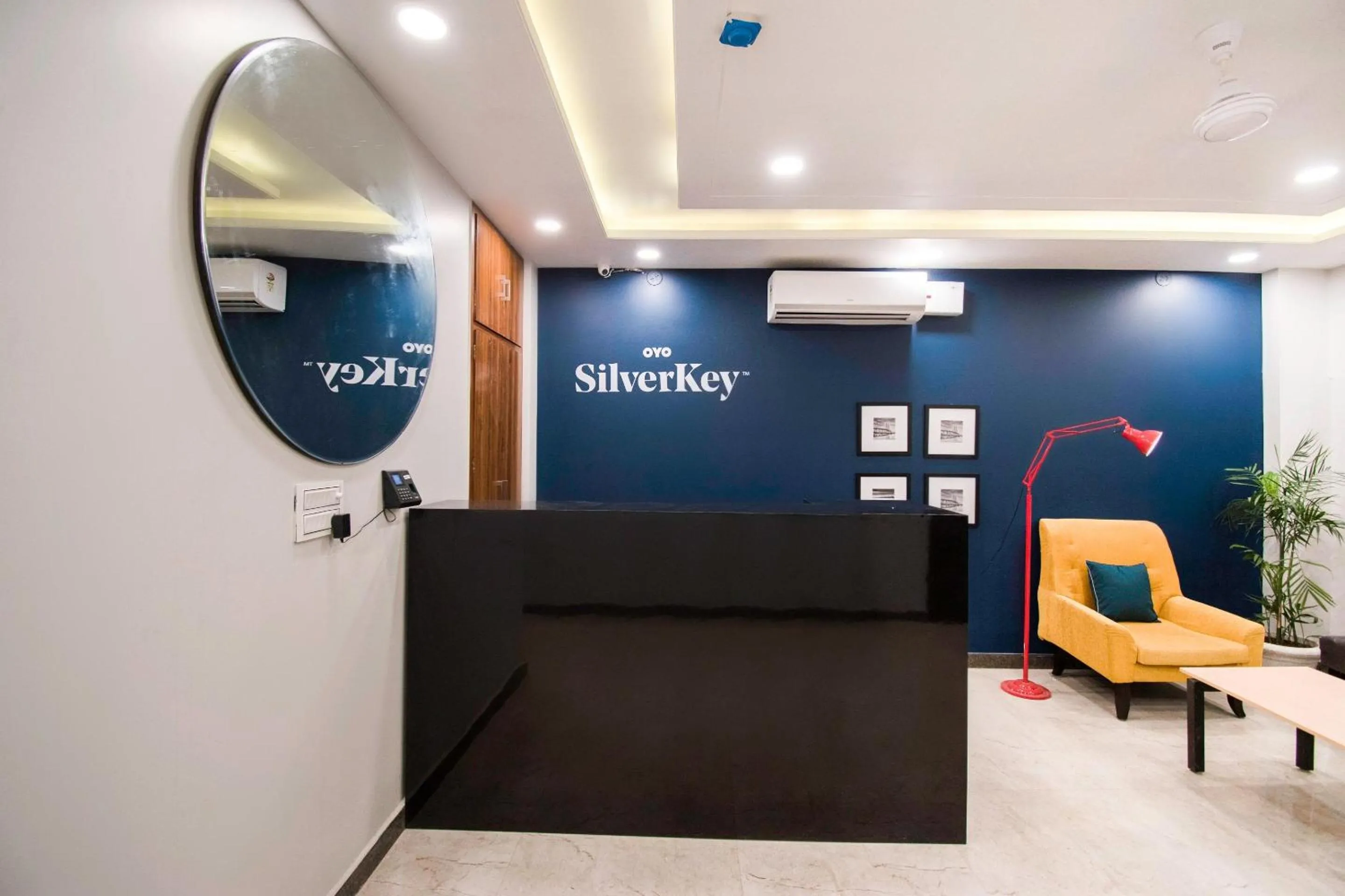 Lobby or reception in Collection O Blue Shine