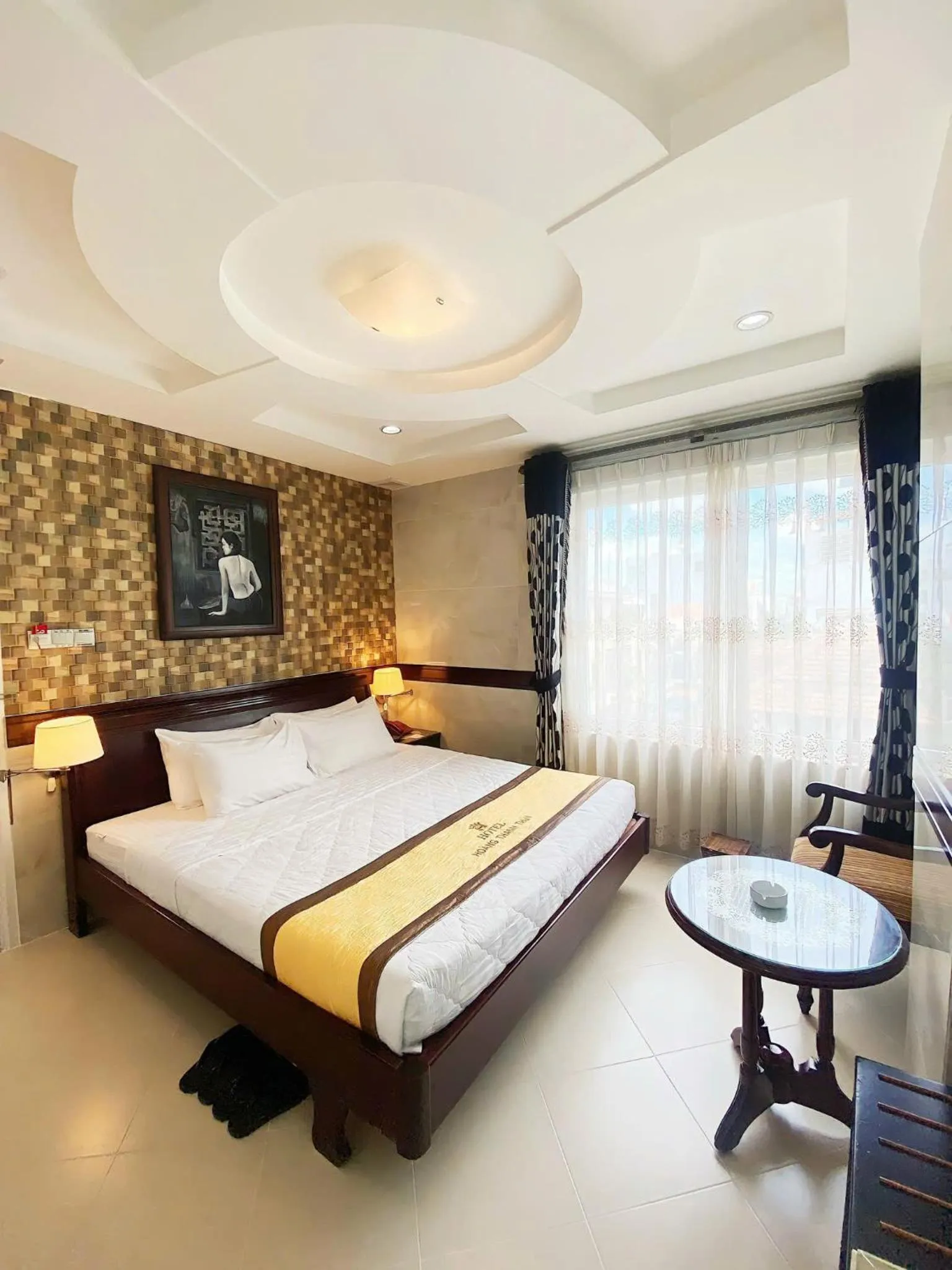 Bed in HOANG THANH THUY AIRPORT HOTEL 2 - Gần Ẩm Thực Đêm Chợ Hoàng Hoa Thám