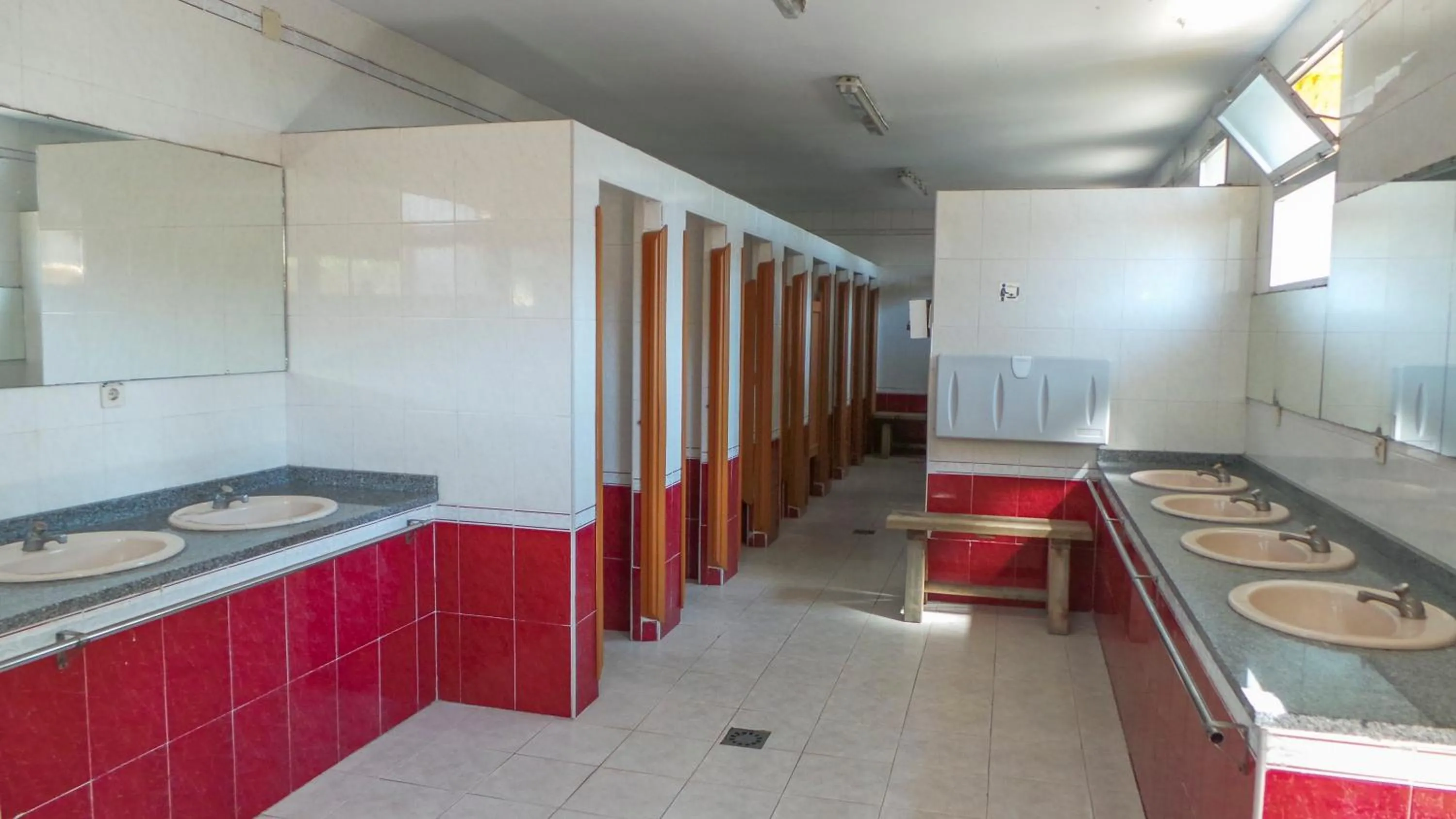 Public Bath in Bungalows Alpha