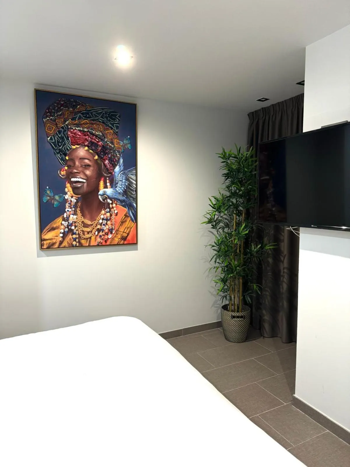 Bed in Poem Suites, Las Canteras