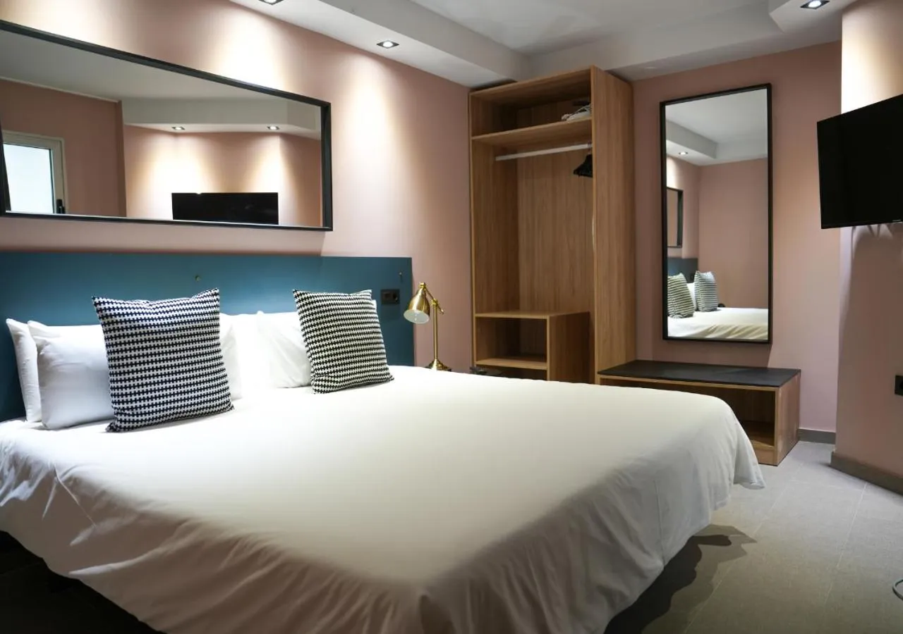 Bedroom, Bed in Poem Suites, Las Canteras