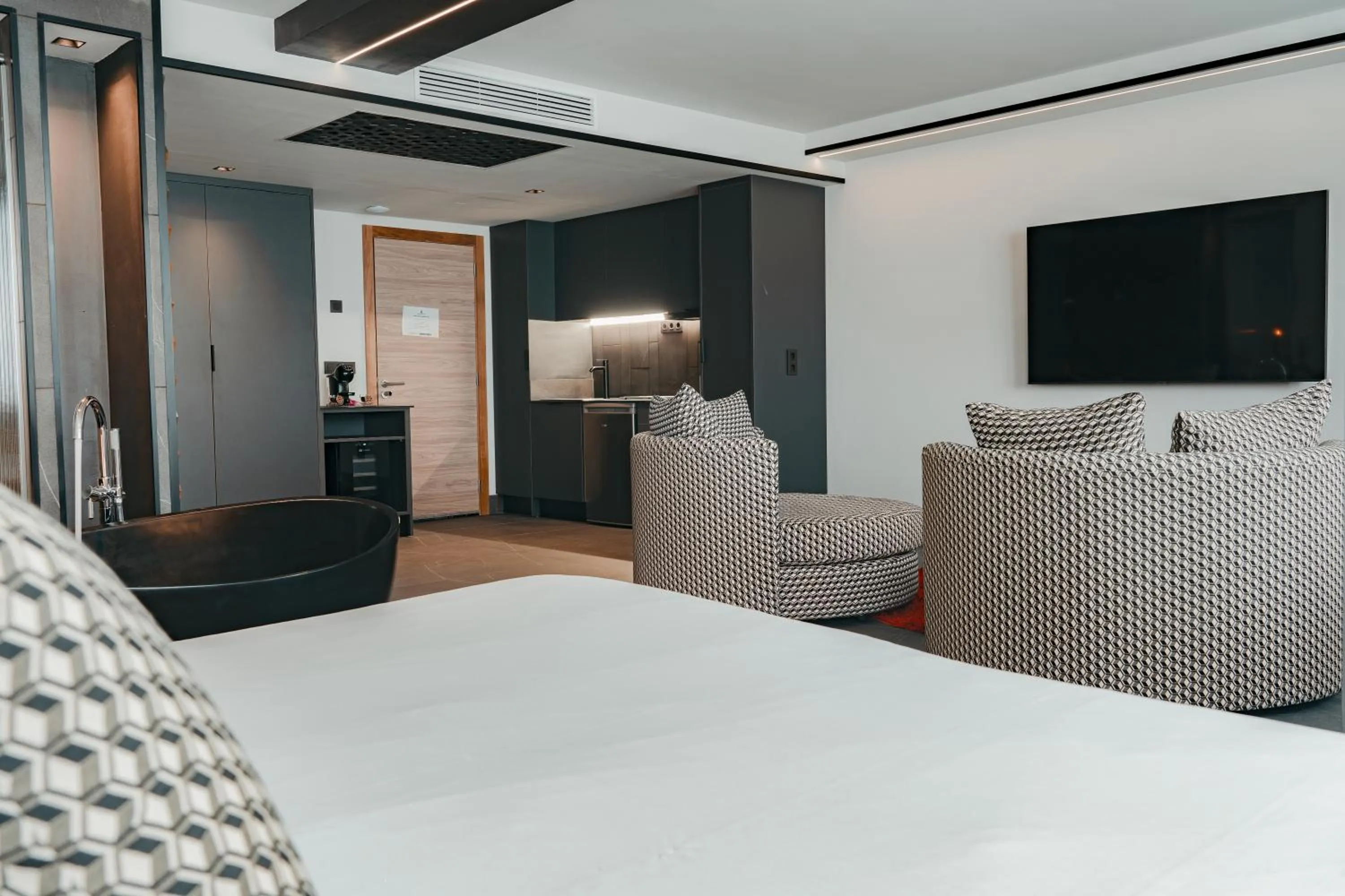 Bed in Poem Suites, Las Canteras