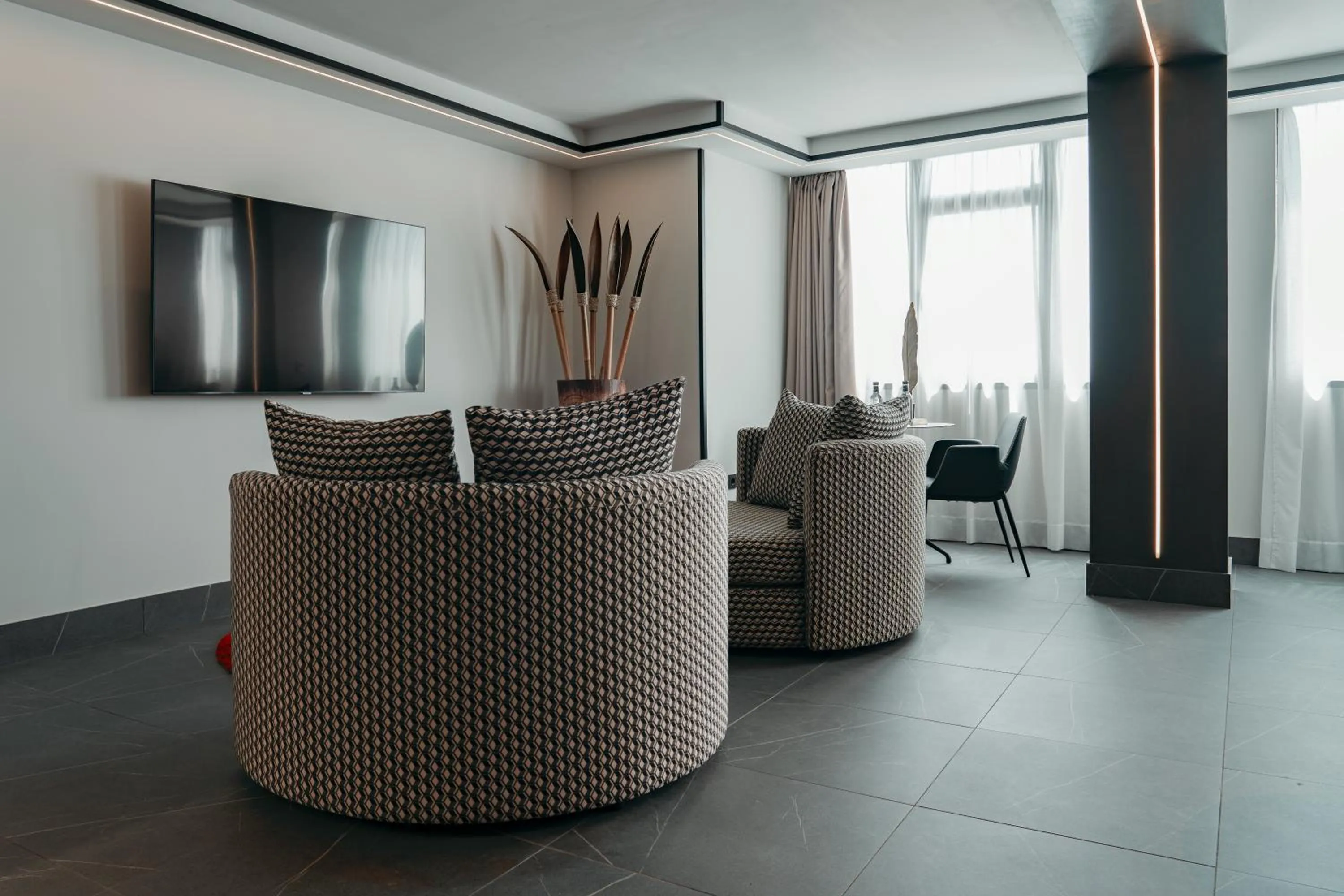 TV and multimedia in Poem Suites, Las Canteras