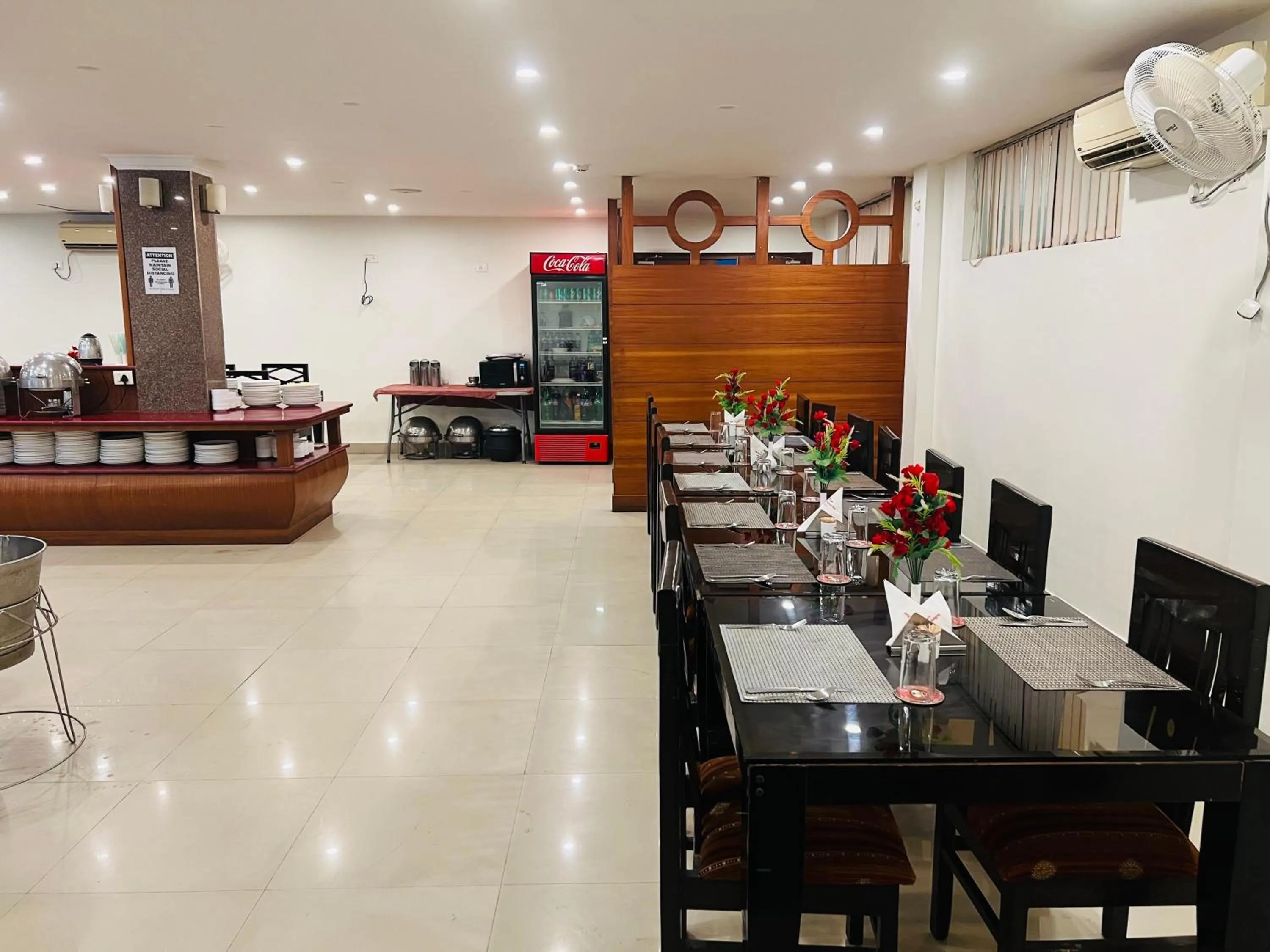 Restaurant/places to eat in Bodhgaya Regency Hotel