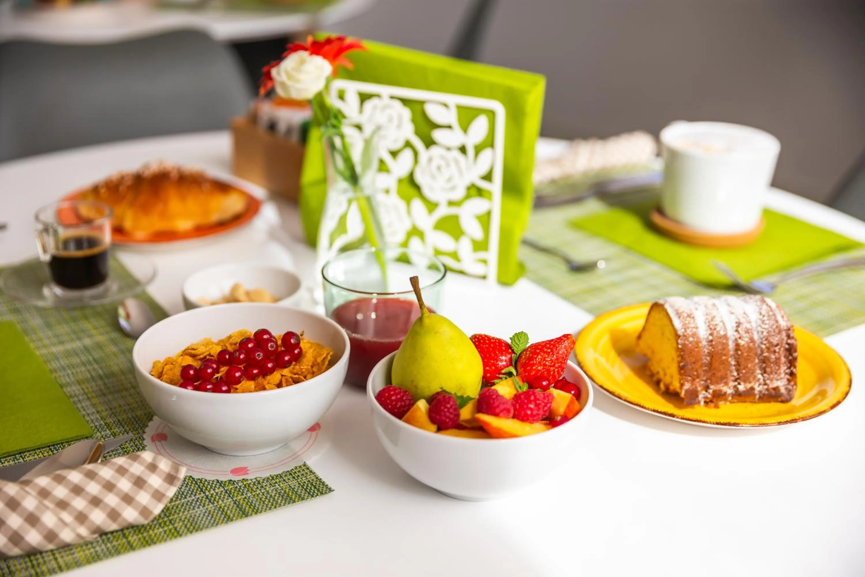 Breakfast in Casa Ananda