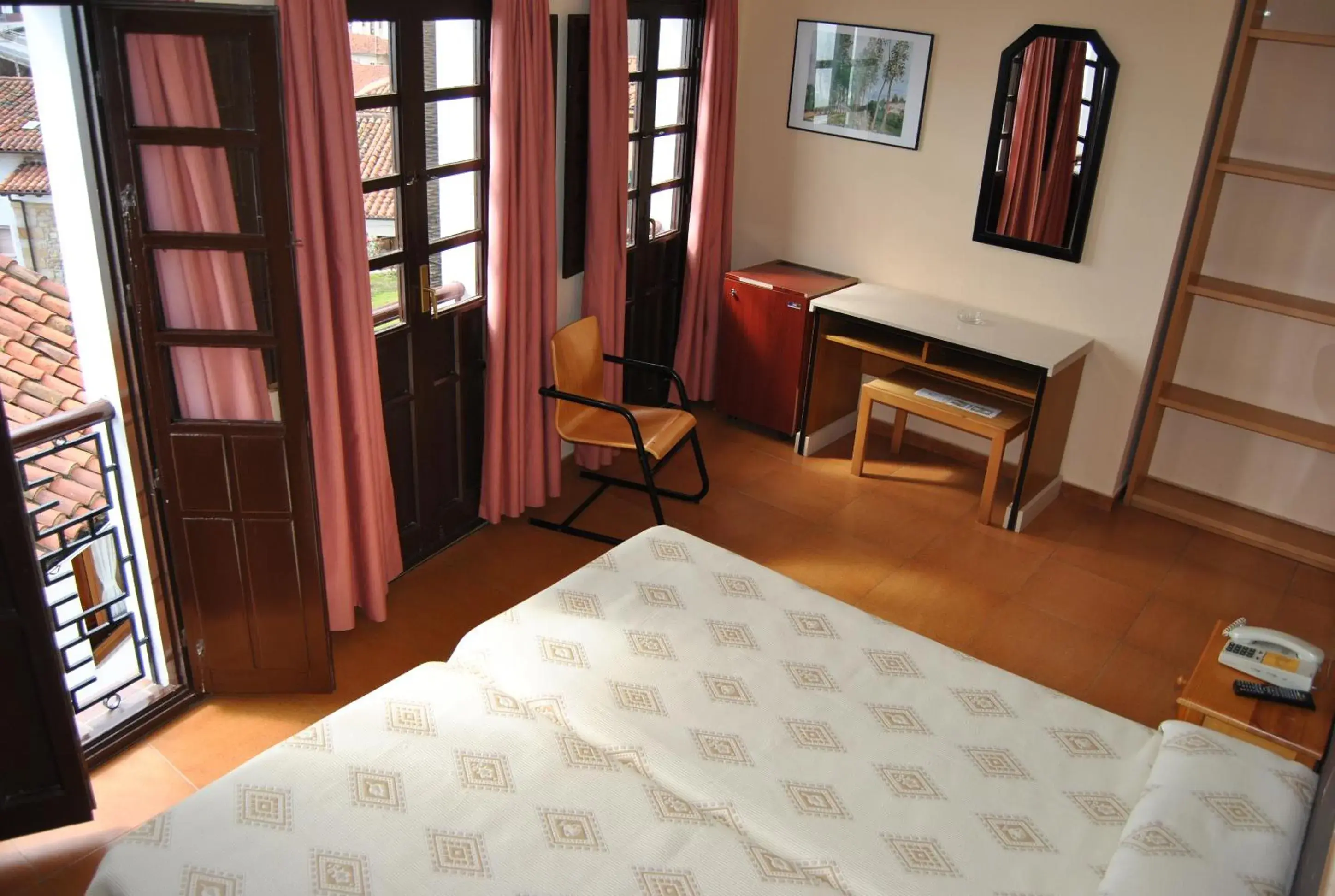 Double or Twin Room in Hotel Palacio de los Vallados Double or Twin Room in Hotel Palacio de los Vallados