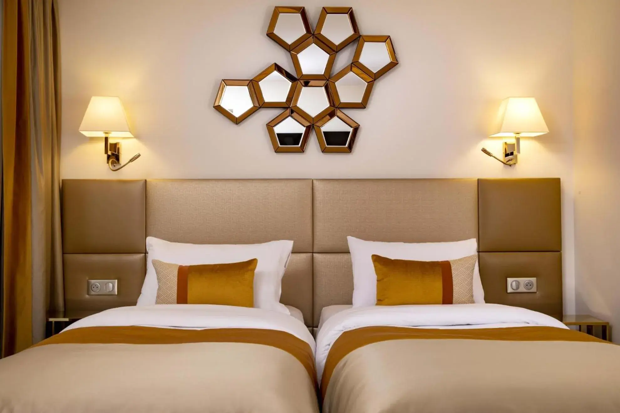 Bed in Hotel De Suede Saint Germain Bed in Hotel De Suede Saint Germain