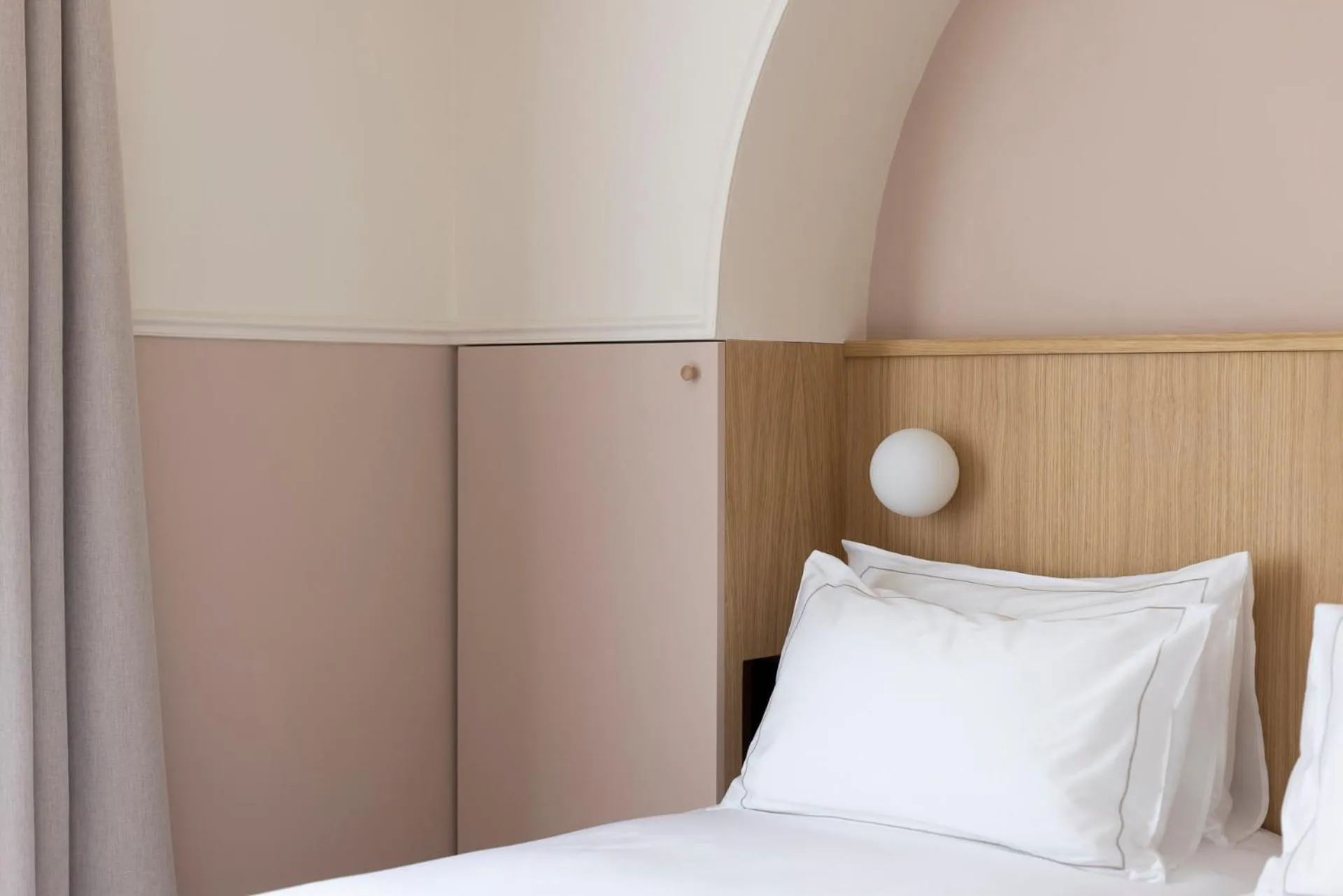 Bed in Hôtel Oratio