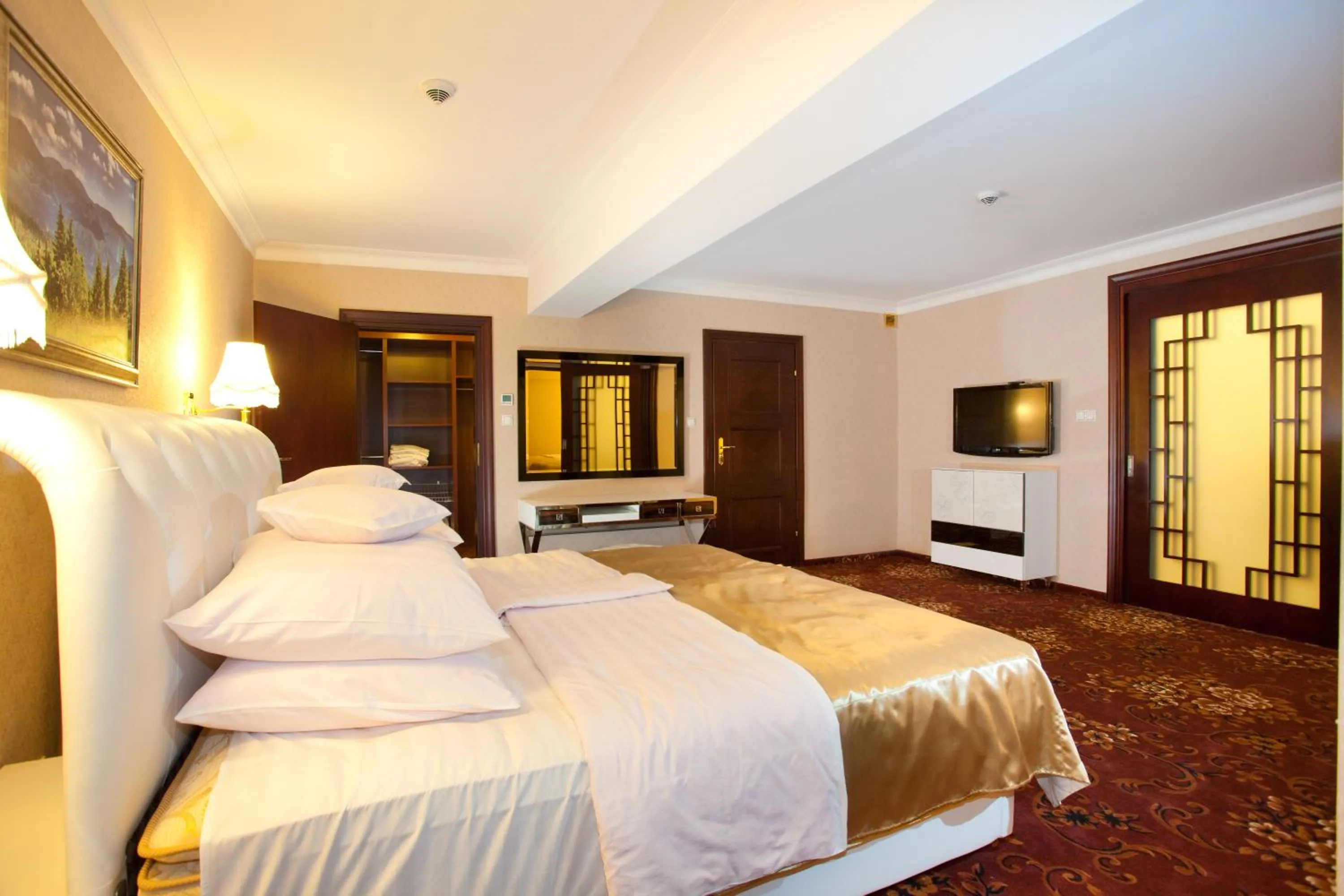 Photo of the whole room, Bed in Hotel Gołębiewski Karpacz