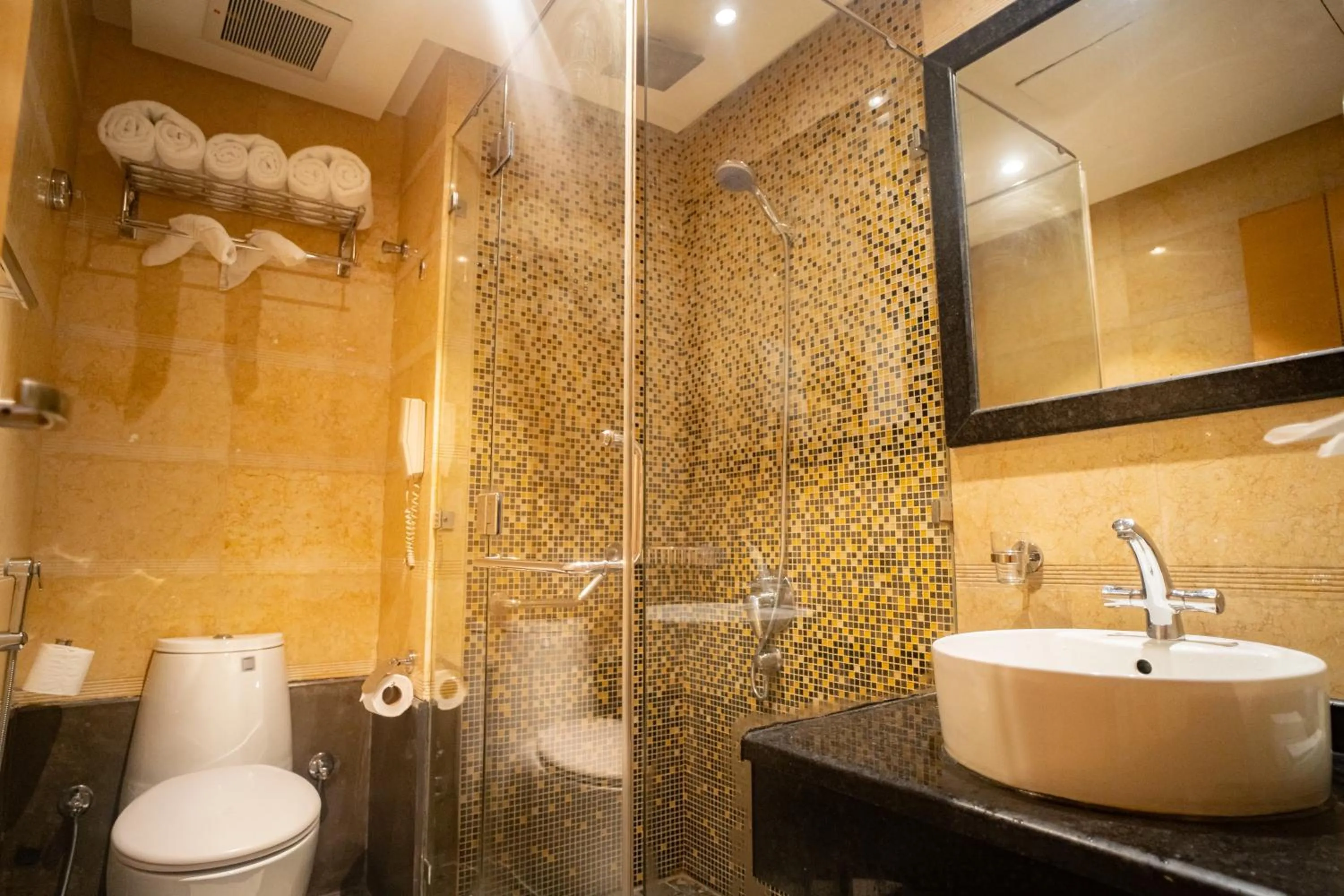 Shower in Emaar Grand Hotel