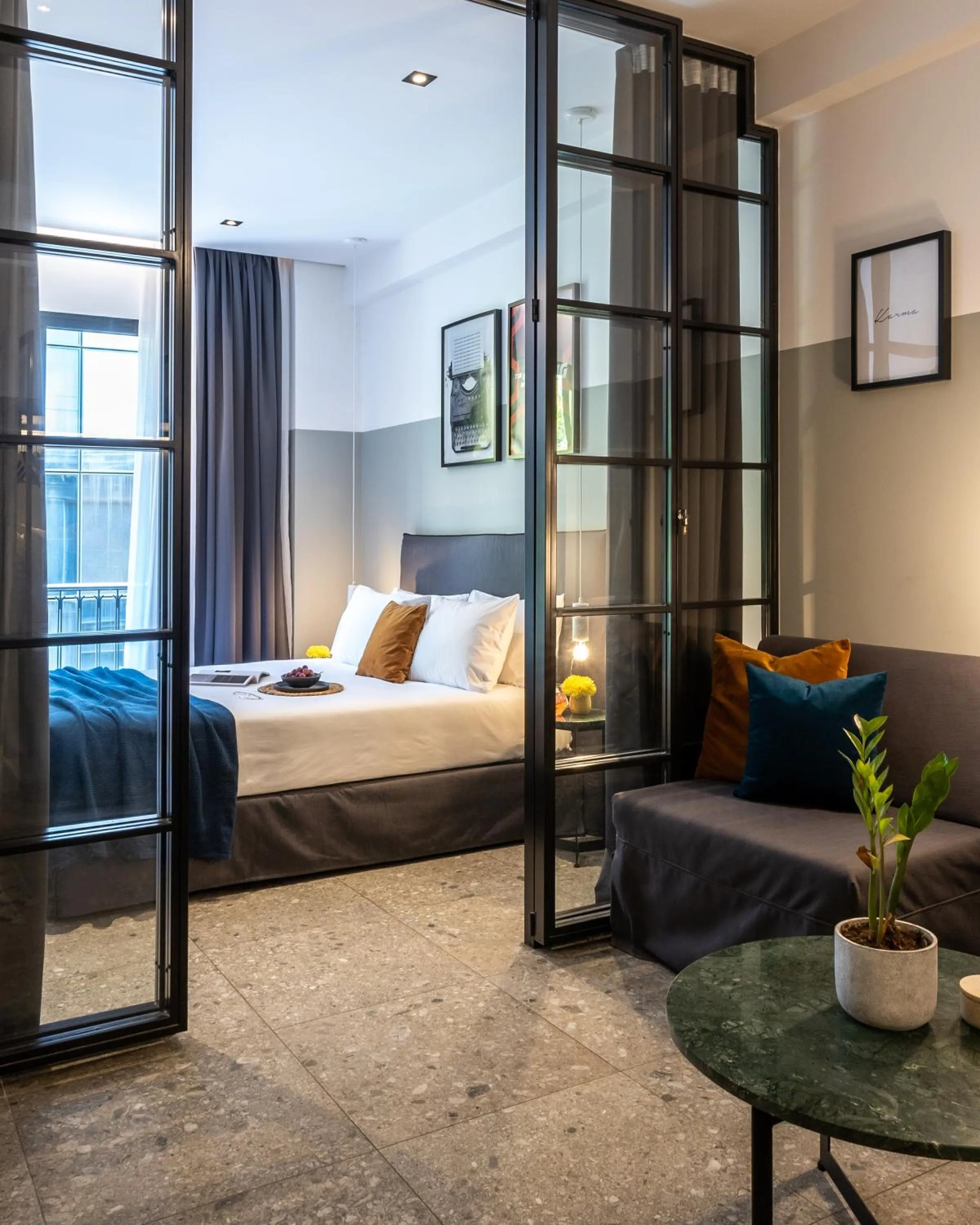 Bed in PAME Paradiso