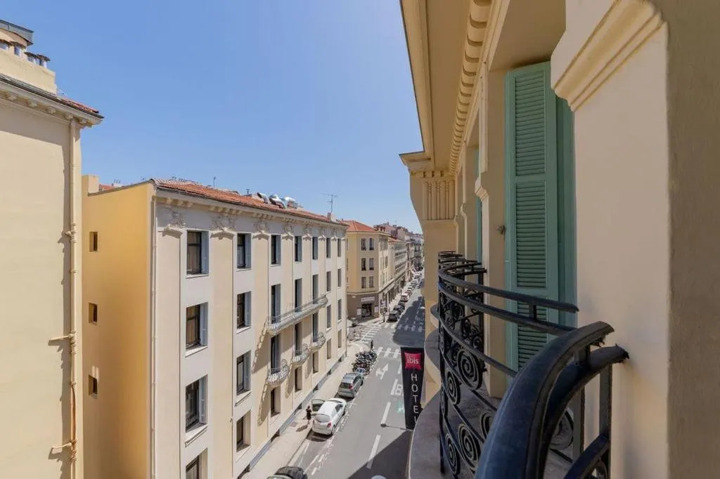 Property building in ibis Nice Centre Notre Dame