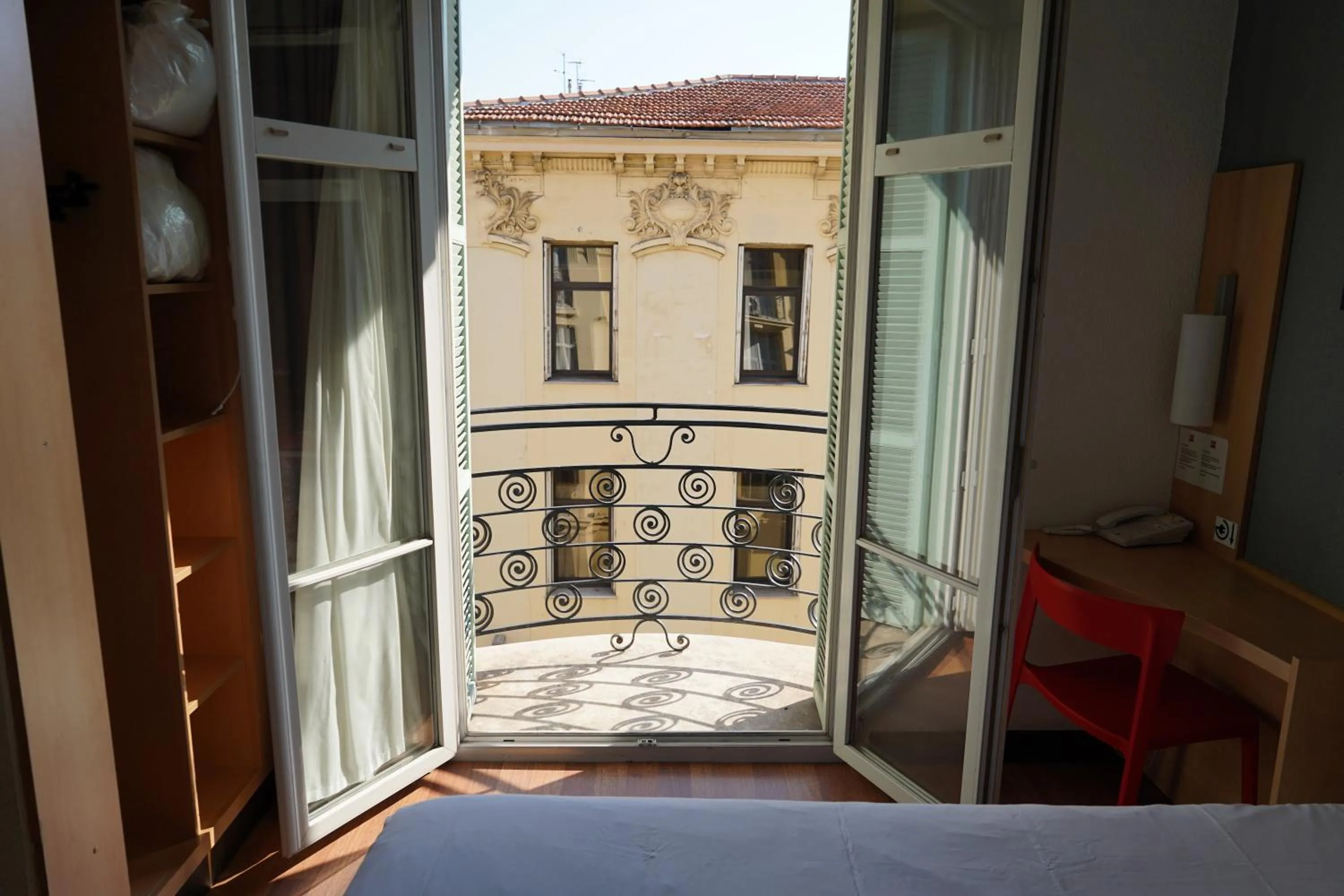 Balcony/Terrace in ibis Nice Centre Notre Dame