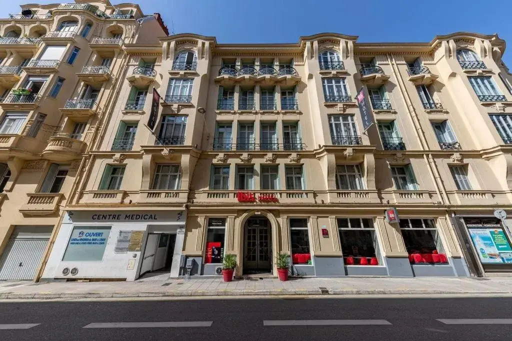 Property building in ibis Nice Centre Notre Dame Property building in ibis Nice Centre Notre Dame