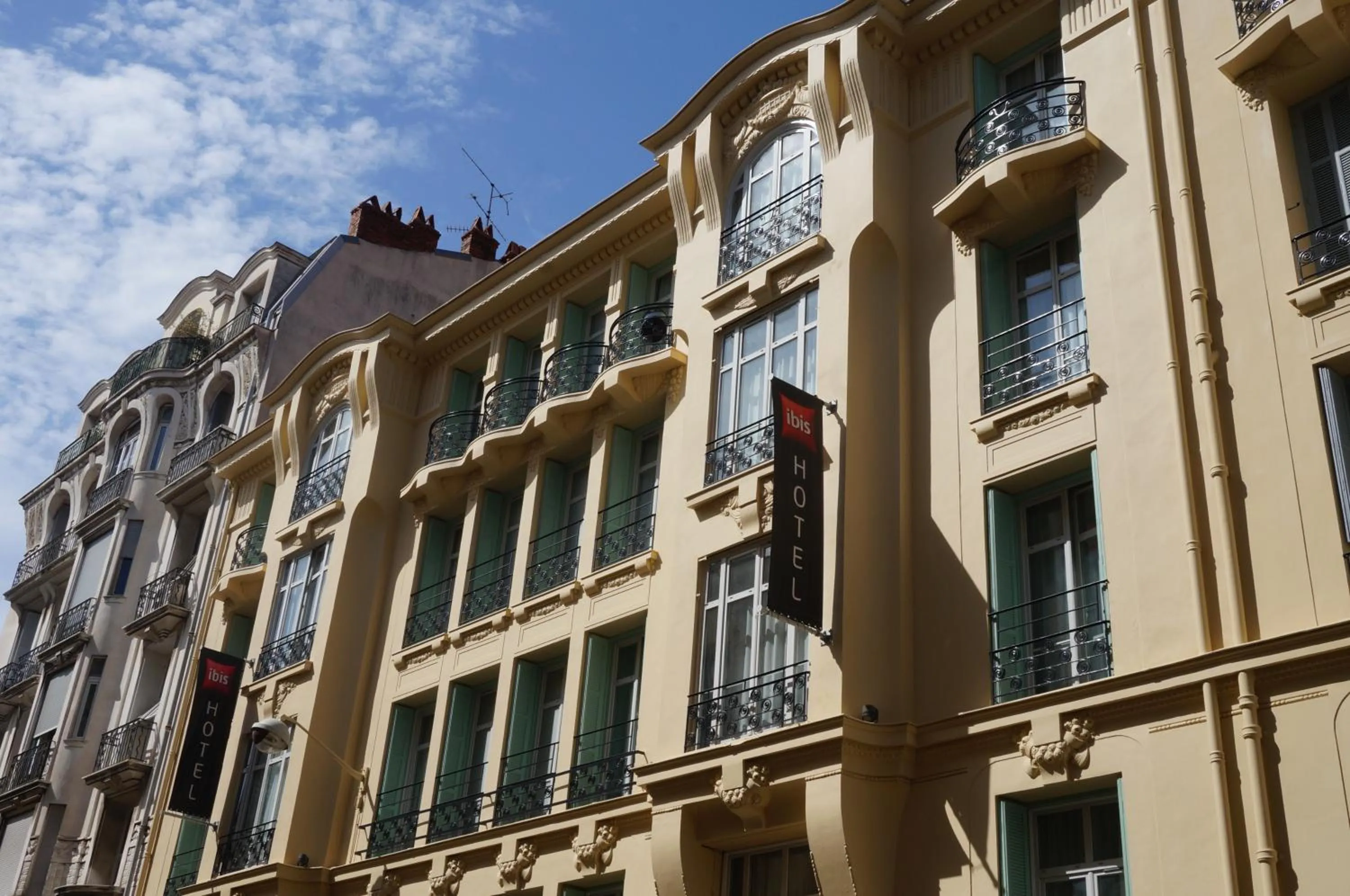 Property building in ibis Nice Centre Notre Dame