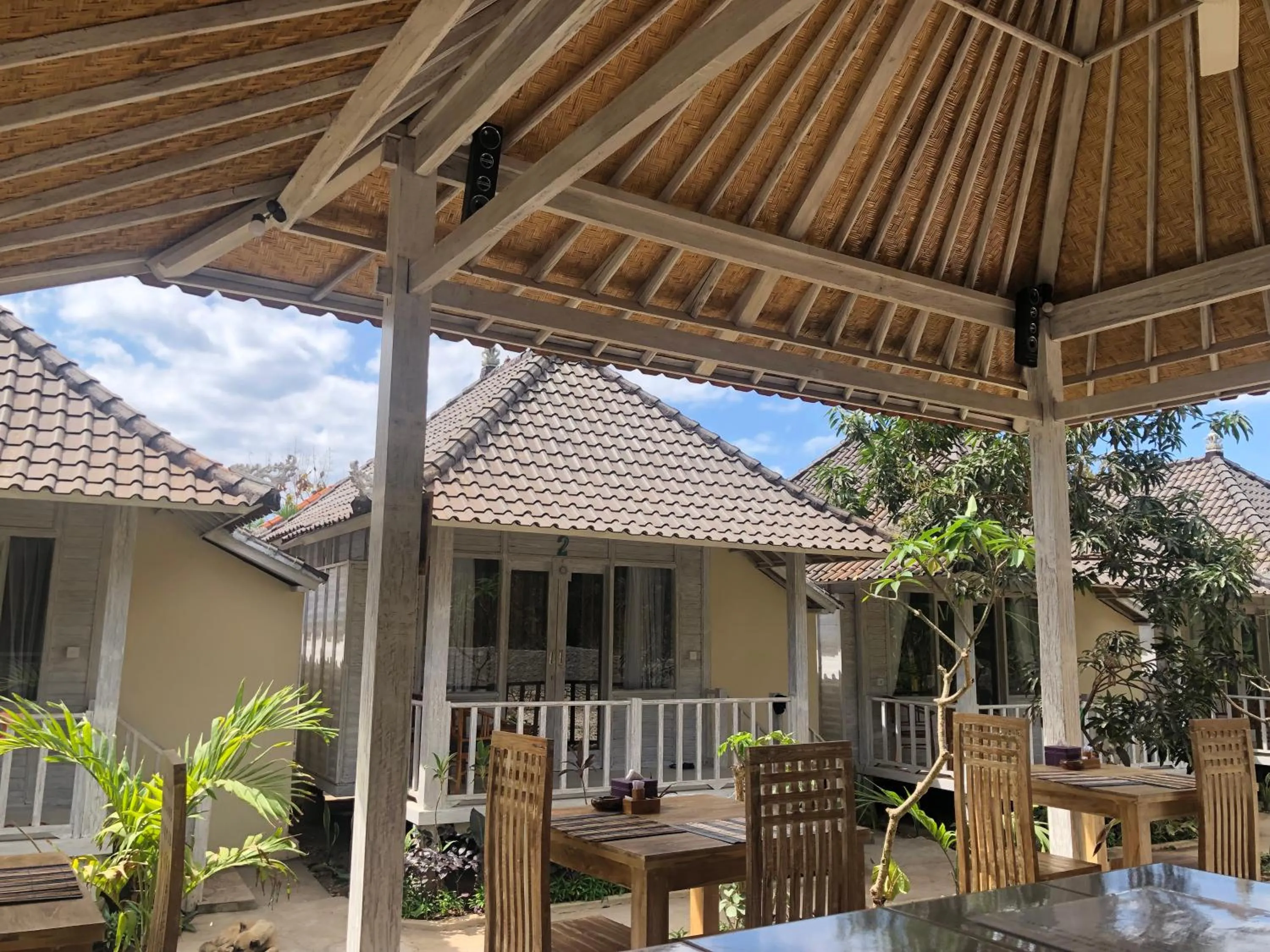 Restaurant/places to eat in The Lucky Cottage