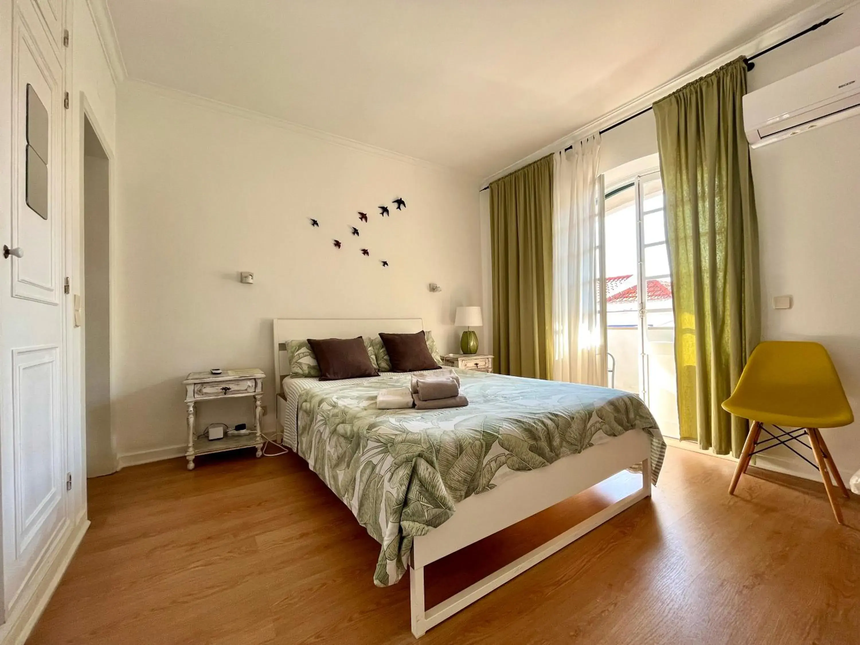 Double Room with Private Bathroom in Ljmonade Hostel Double Room with Private Bathroom in Ljmonade Hostel