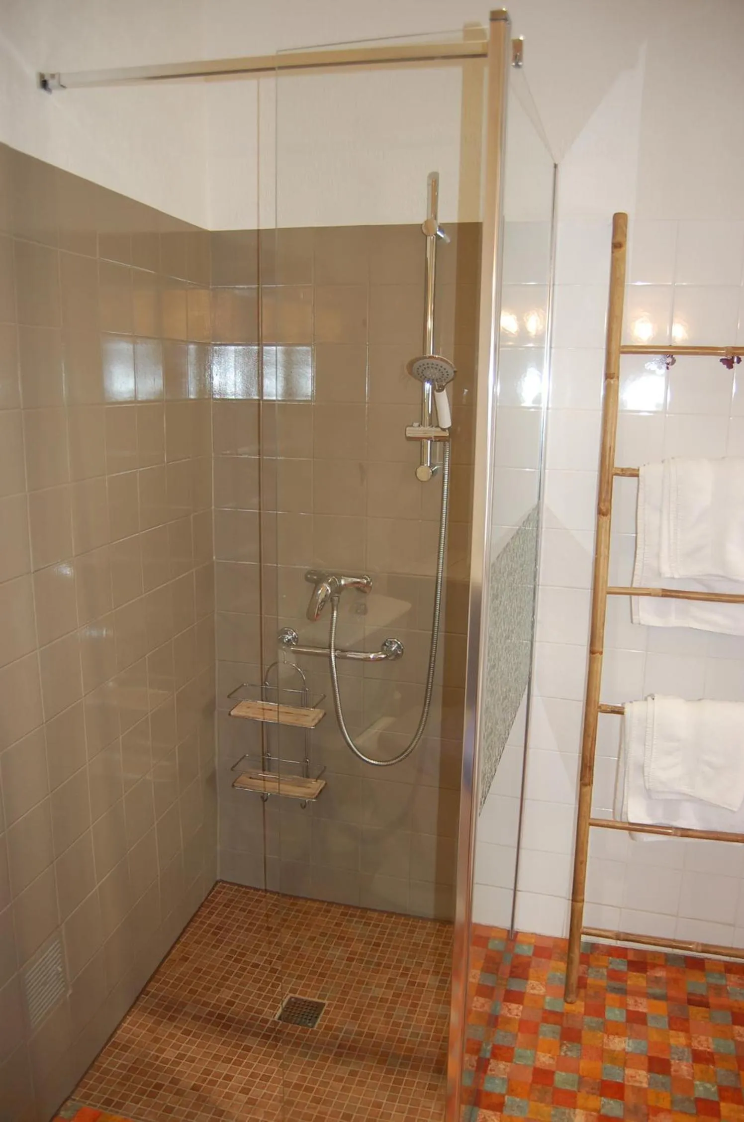 Shower in La Ferme de Laupilière