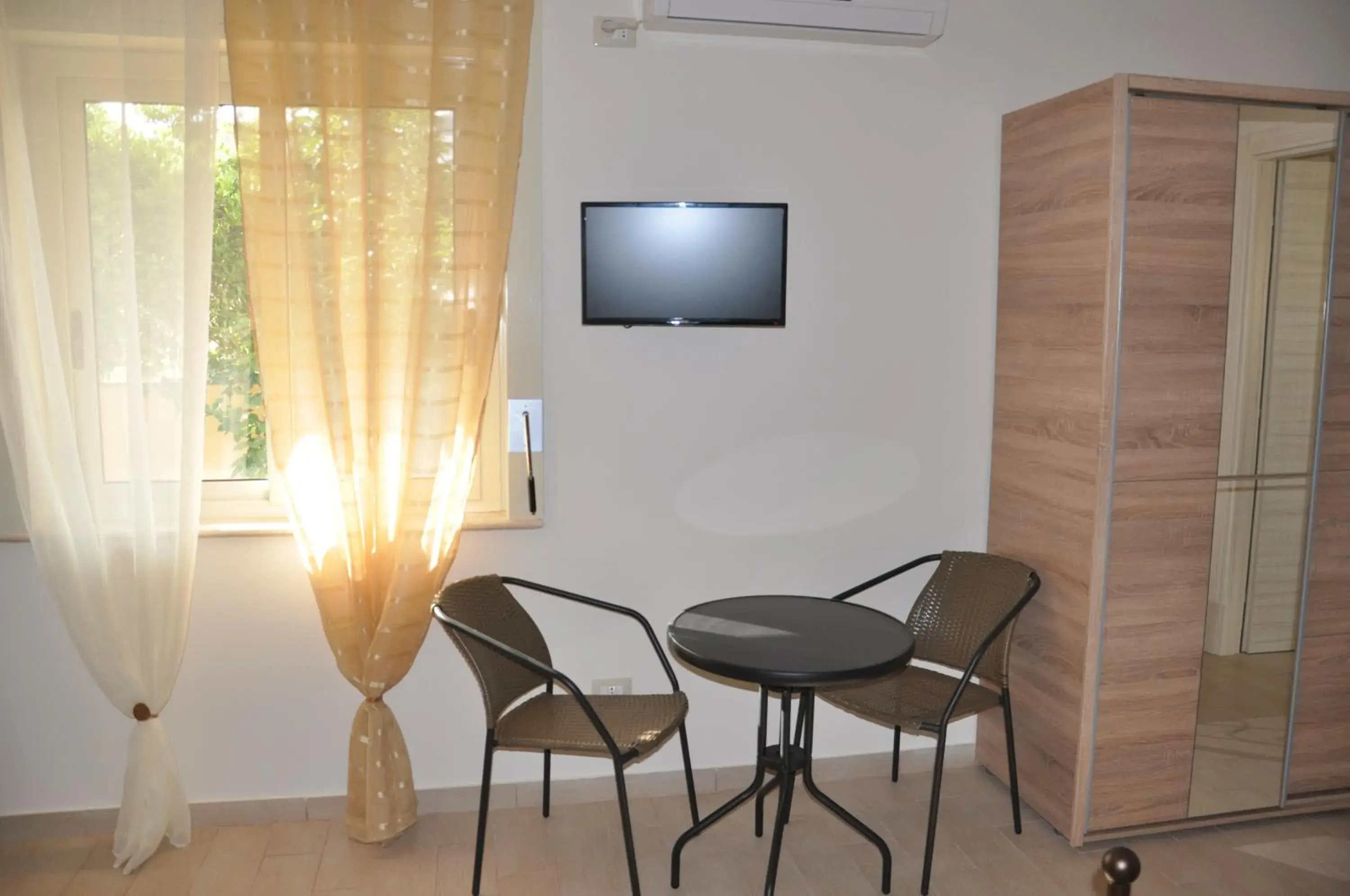 Twin Room - single occupancy in Villa Rahal Twin Room - single occupancy in Villa Rahal