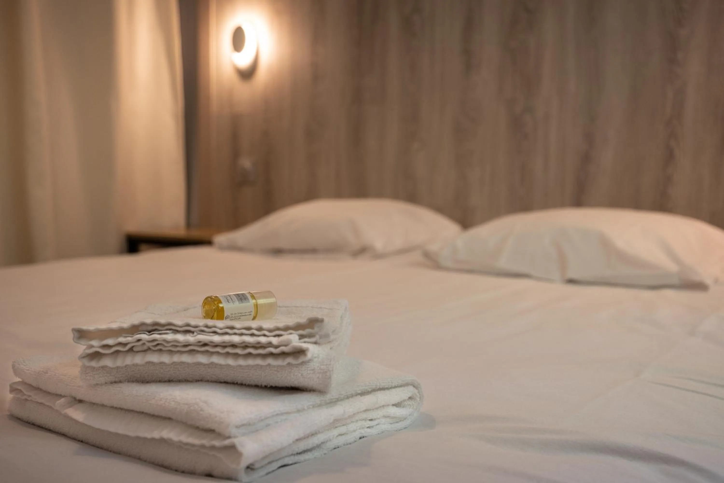 Bedroom, Bed in Les Collines Iduki