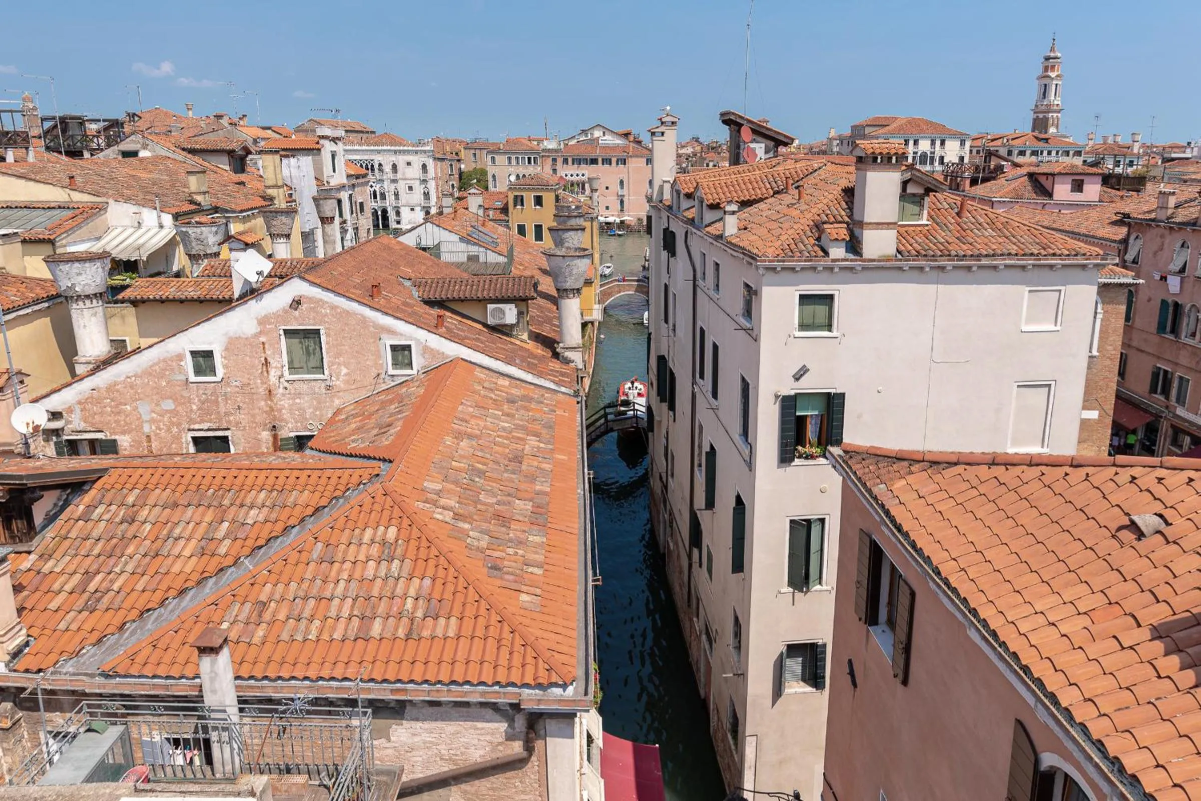 Property building in La Finestra sulle Beccarie