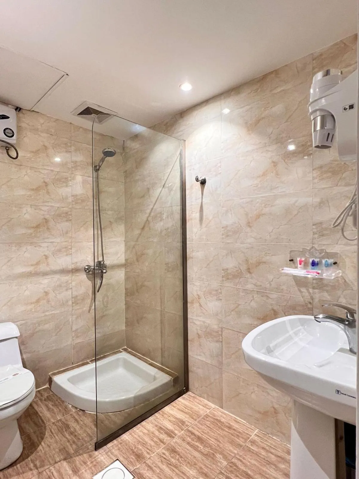 Bathroom in Al Muhaidb Residence Al Maidan