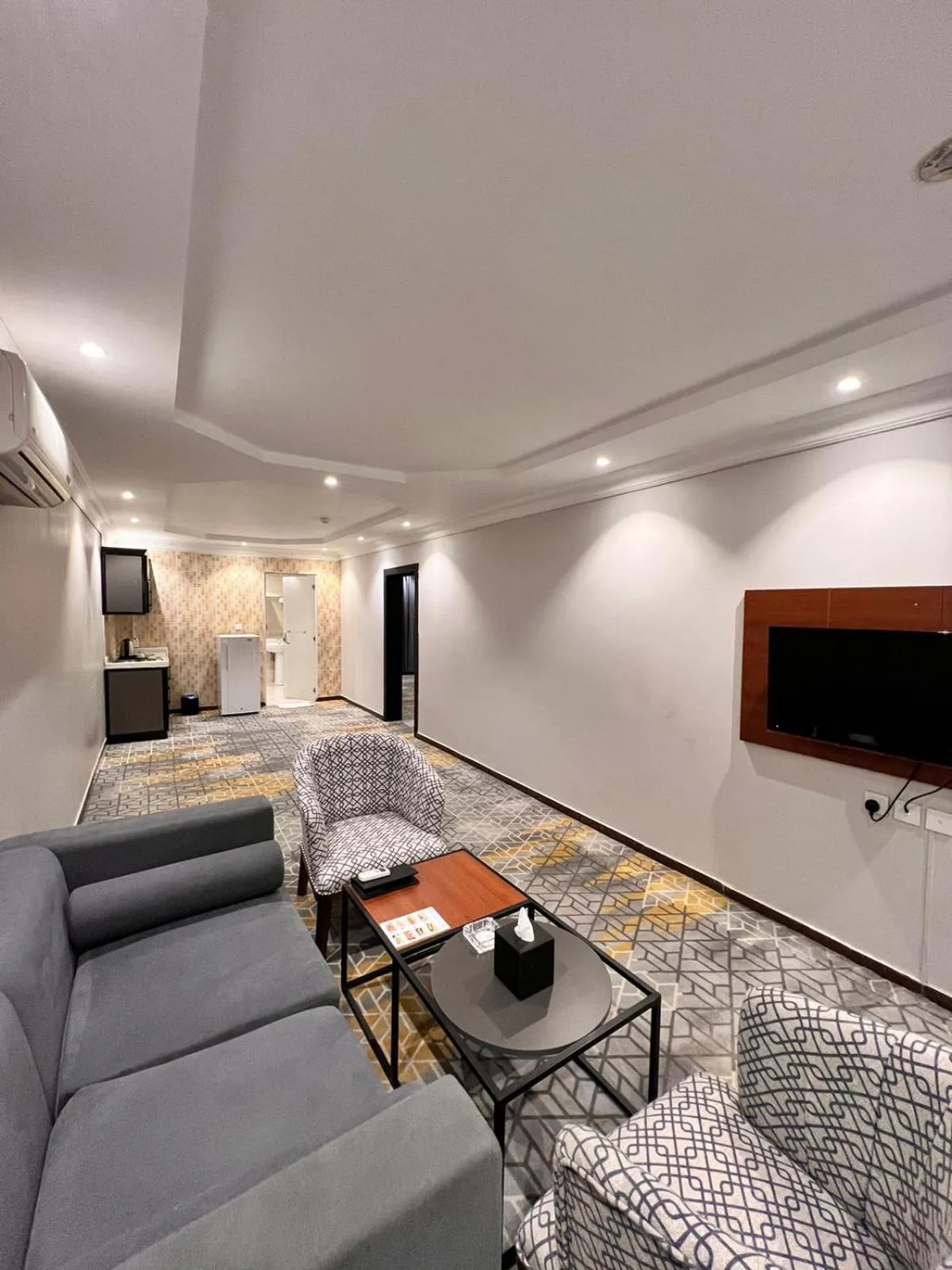 TV and multimedia in Al Muhaidb Residence Al Maidan