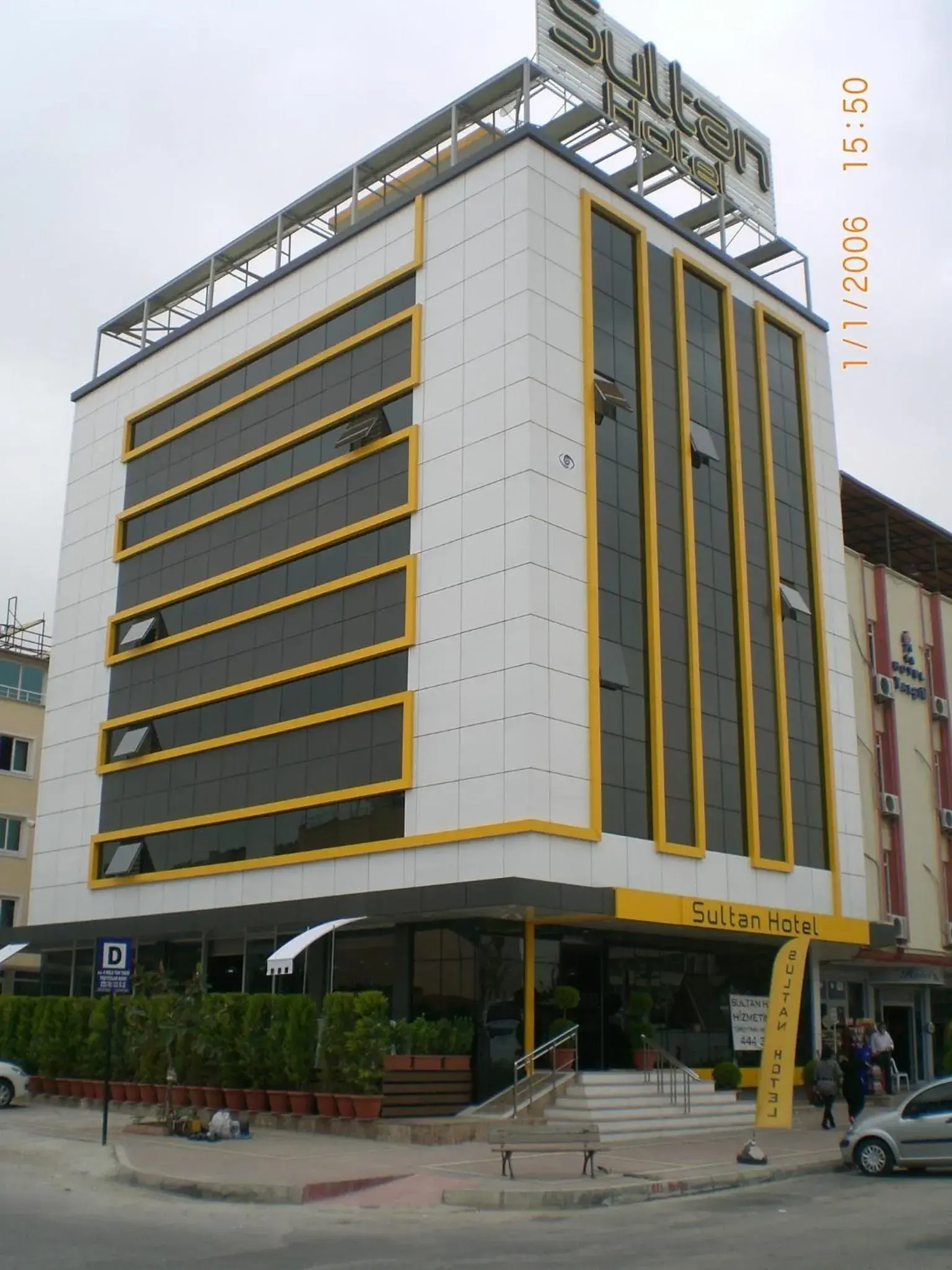 Facade/entrance in Sultan Hotel Facade/entrance in Sultan Hotel